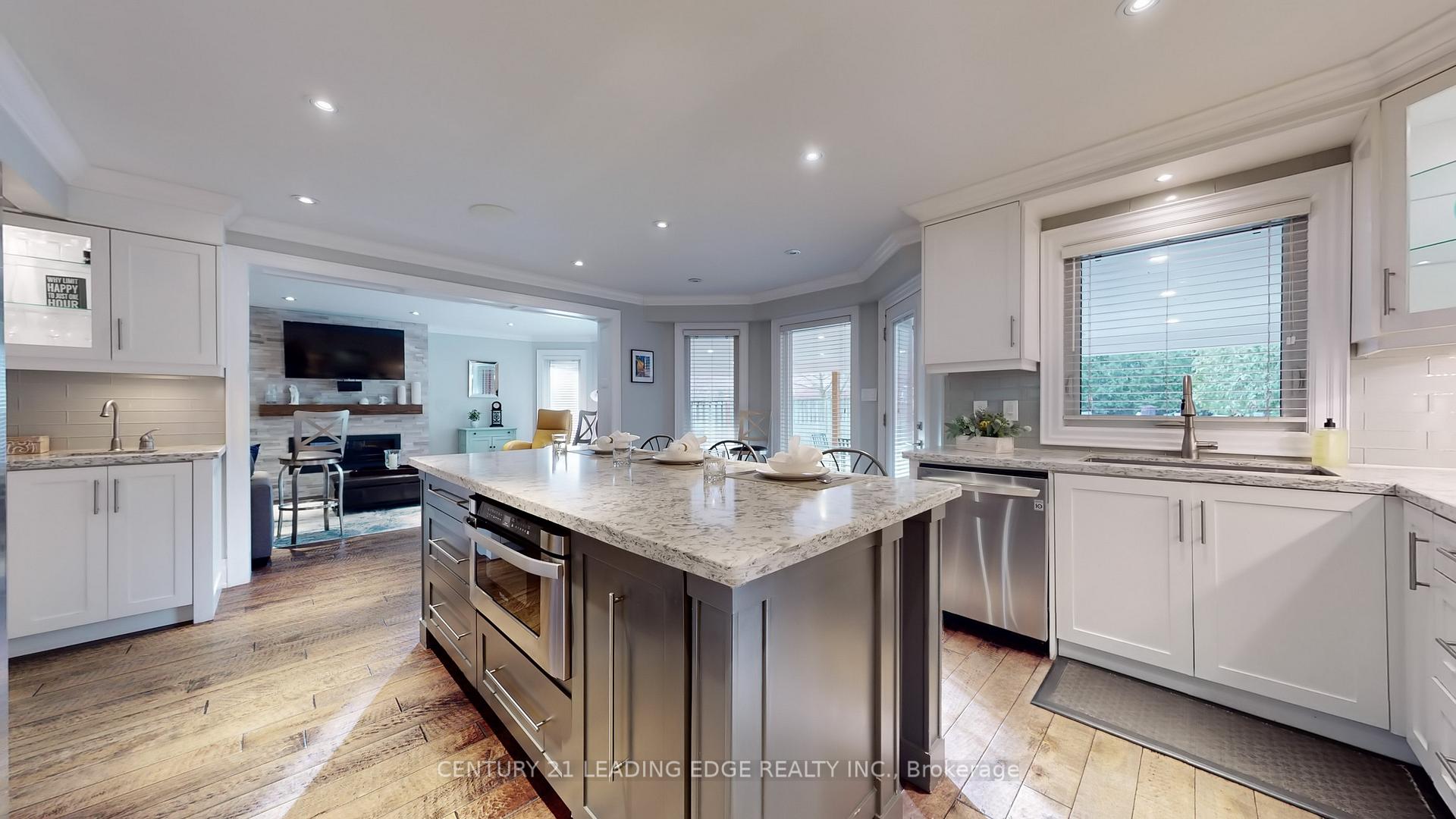 Photo 14 of 102 Larkin Avenue, Markham, Markham Village — HOMEH