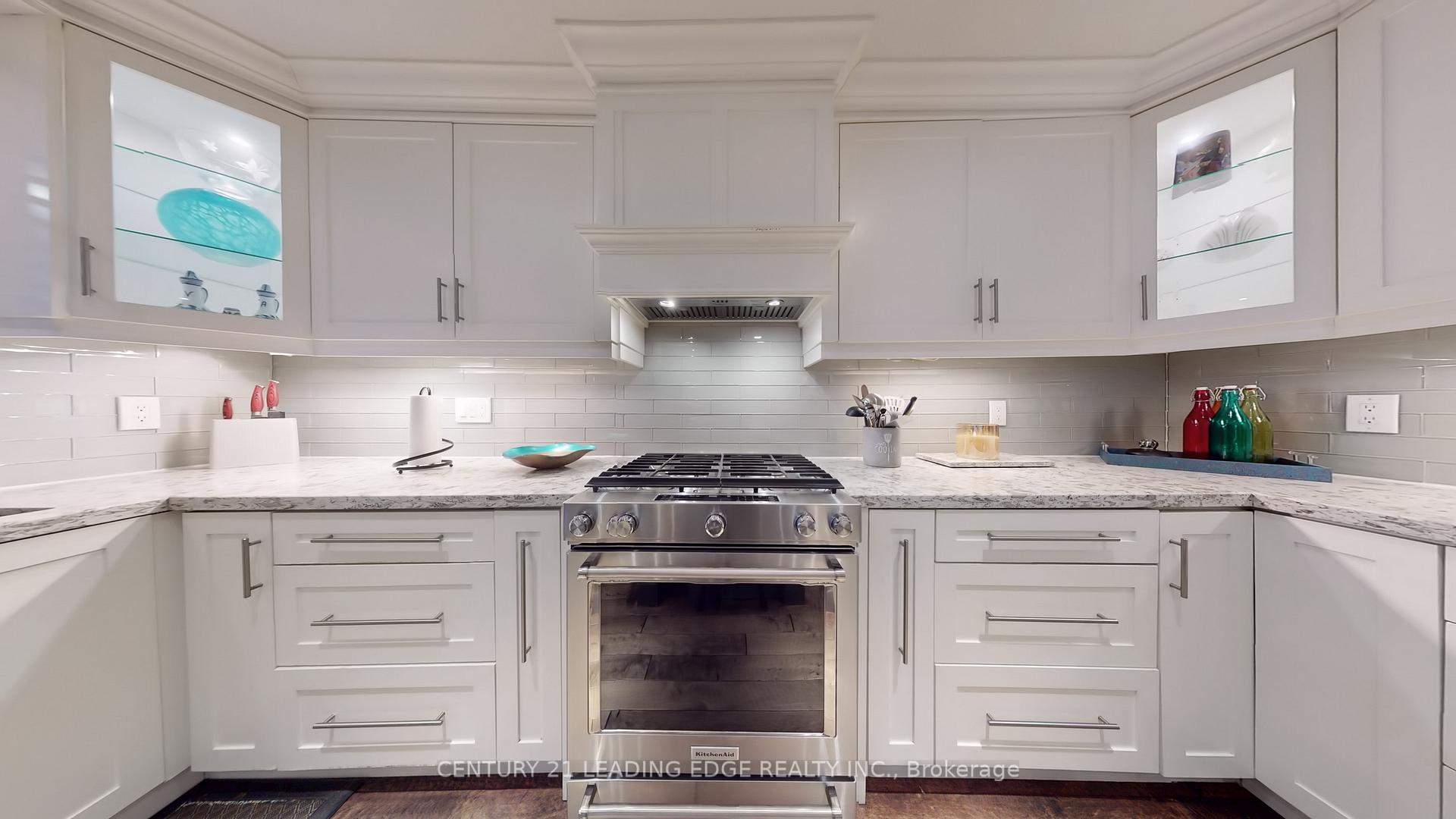 Photo 18 of 102 Larkin Avenue, Markham, Markham Village — HOMEH