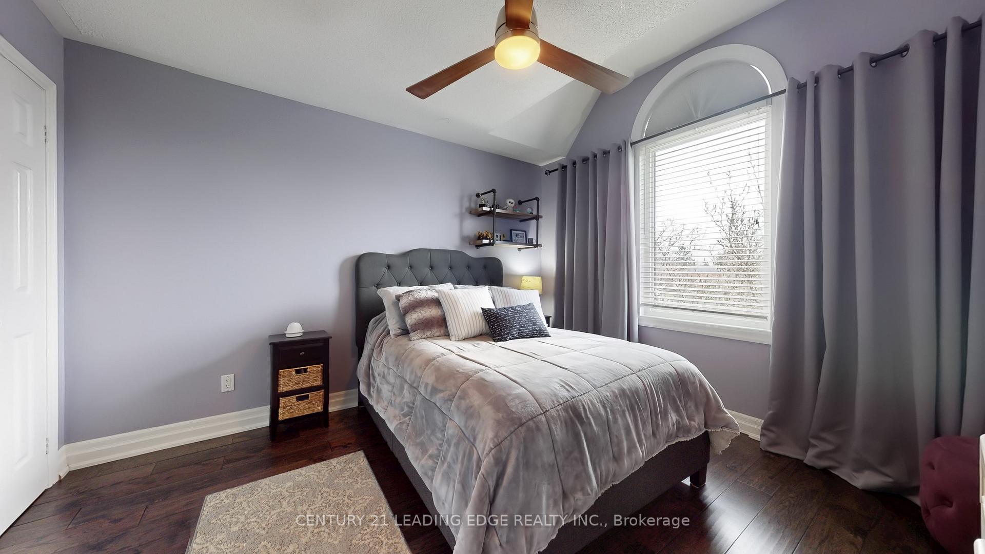 Photo 32 of 102 Larkin Avenue, Markham, Markham Village — HOMEH