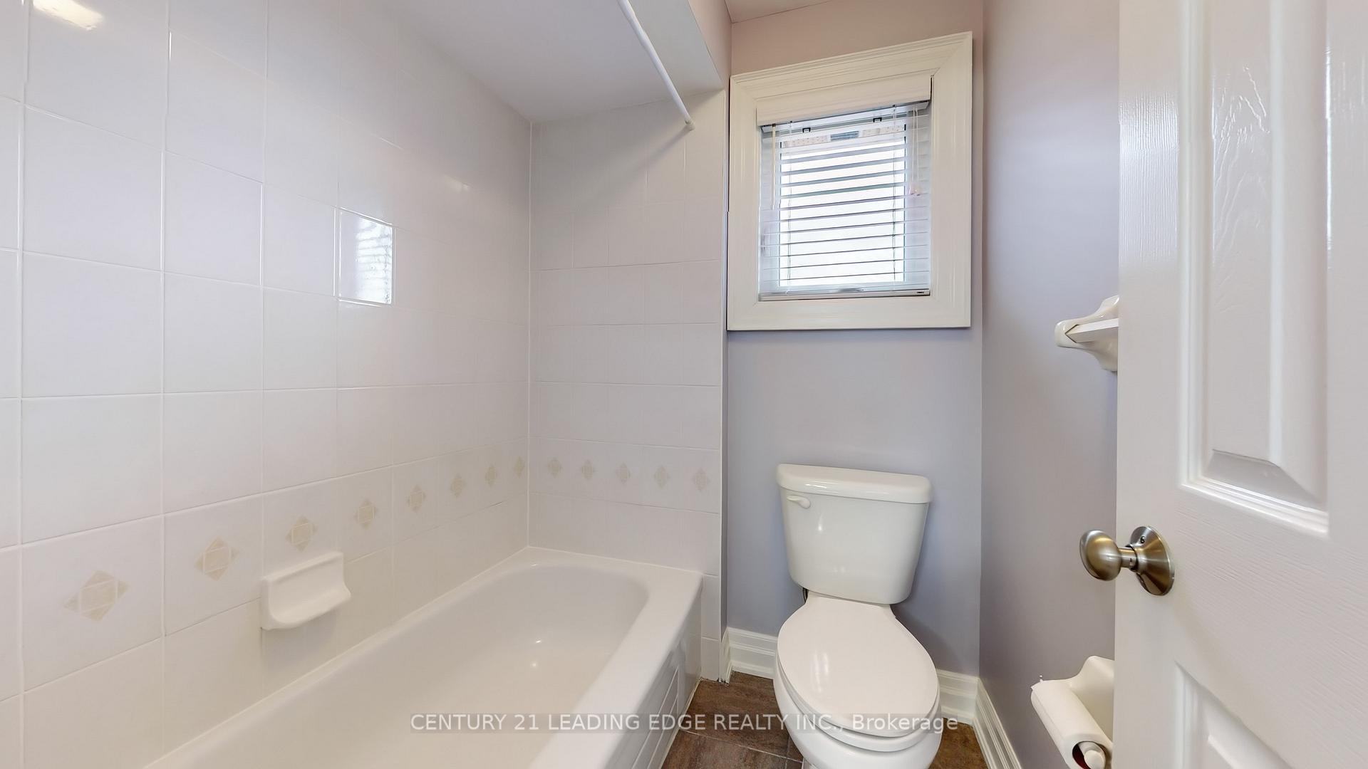 Photo 34 of 102 Larkin Avenue, Markham, Markham Village — HOMEH