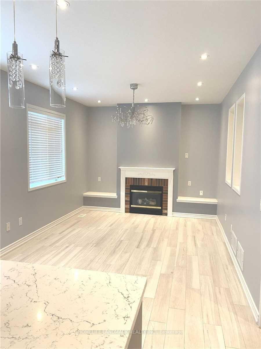 Photo 6 of 26 Wychwood Drive, Markham, Berczy — HOMEH