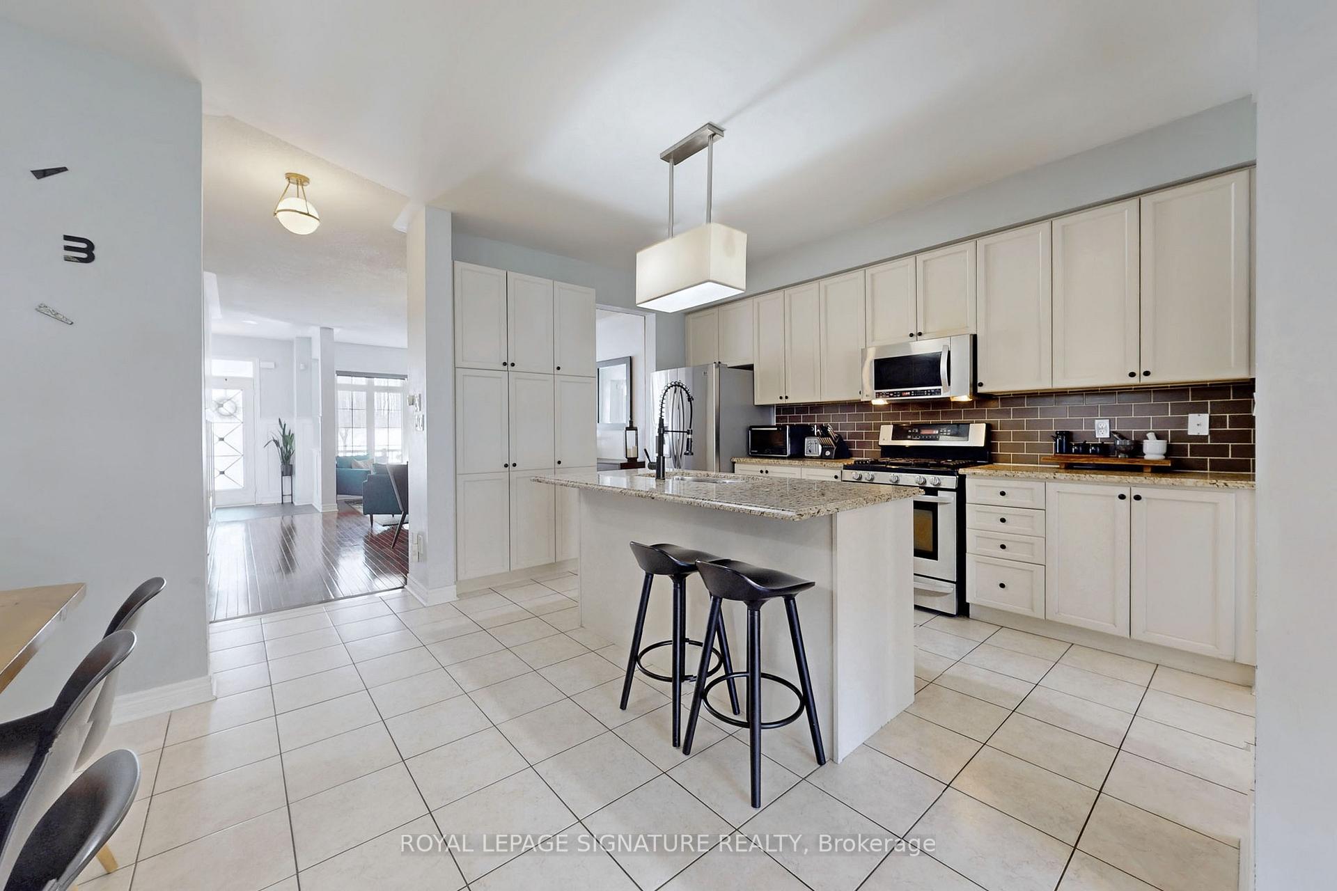 Photo 9 of 72 Autumn Glow Drive, Markham, Cornell — HOMEH