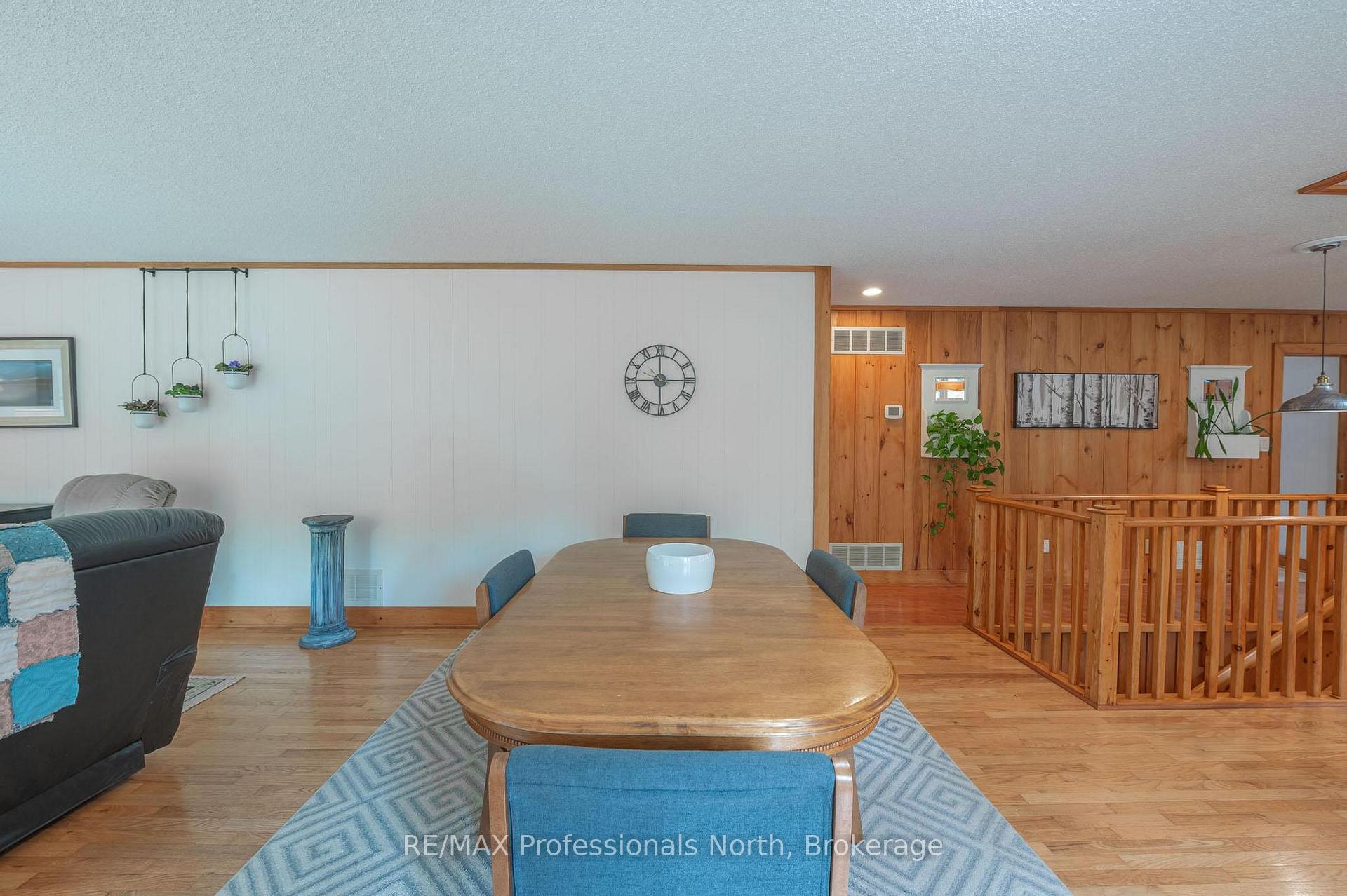 Photo 18 of 1006 Tennyson Road, Minden Hills, Lutterworth — HOMEH