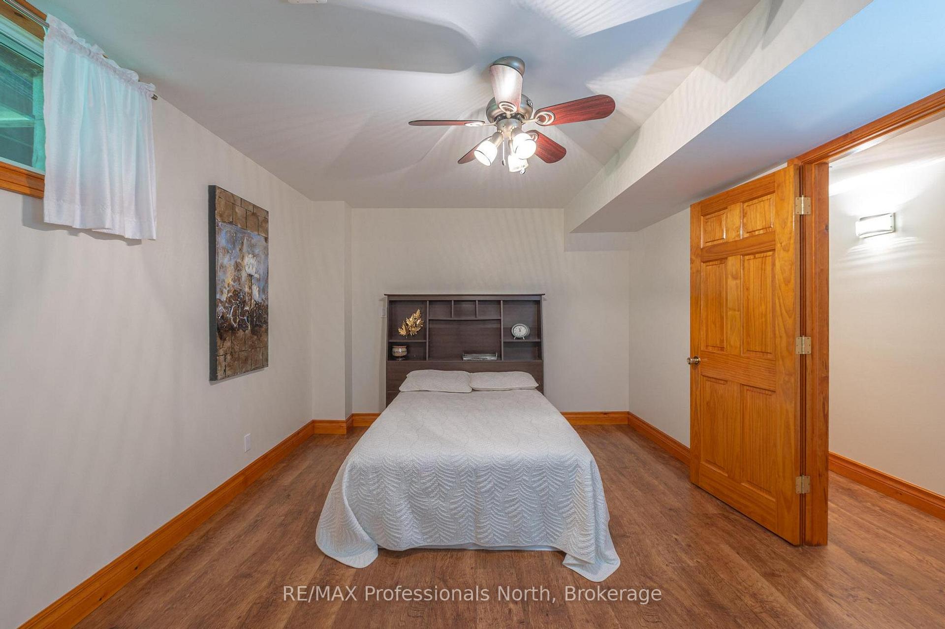 Photo 44 of 1006 Tennyson Road, Minden Hills, Lutterworth — HOMEH