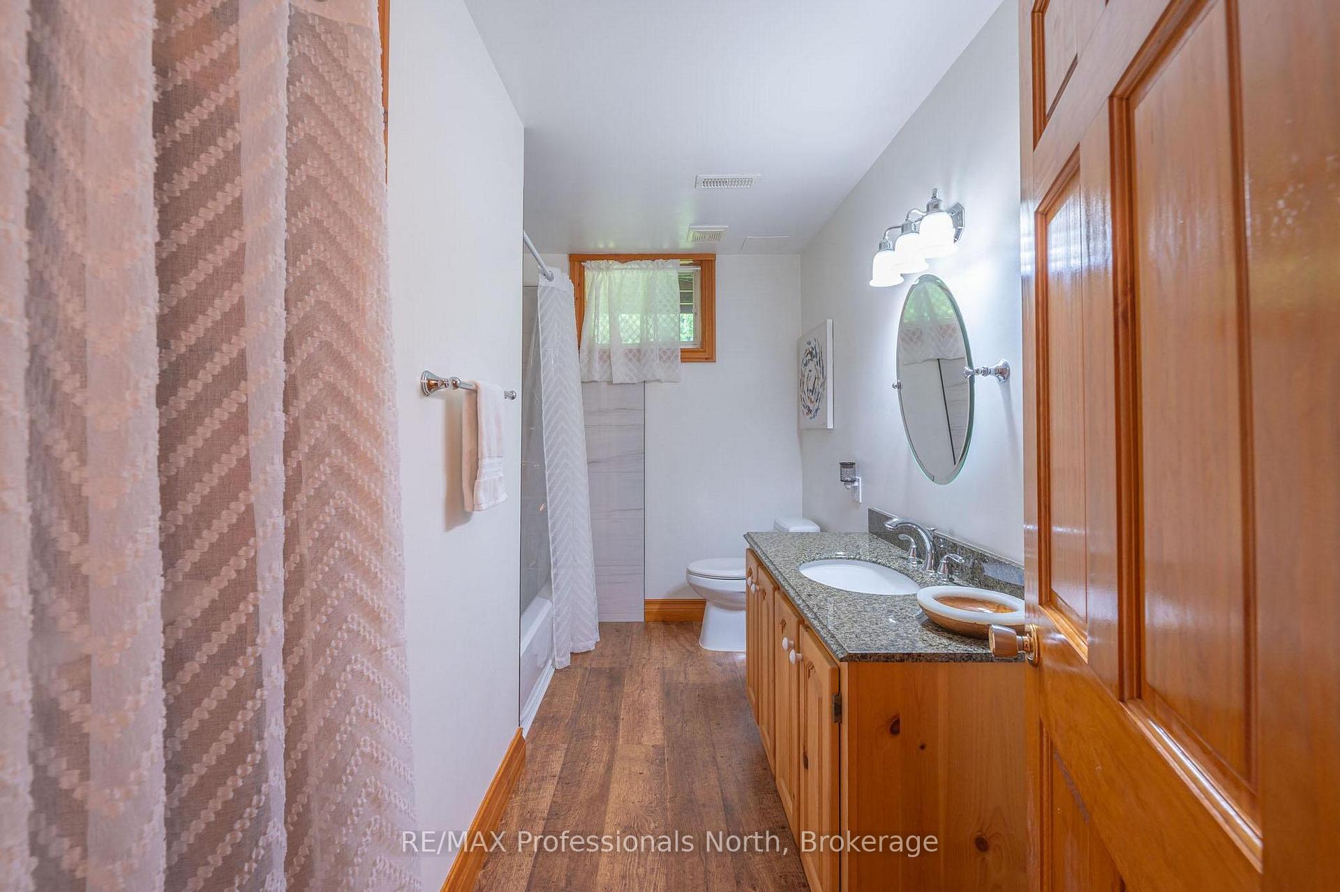Photo 46 of 1006 Tennyson Road, Minden Hills, Lutterworth — HOMEH