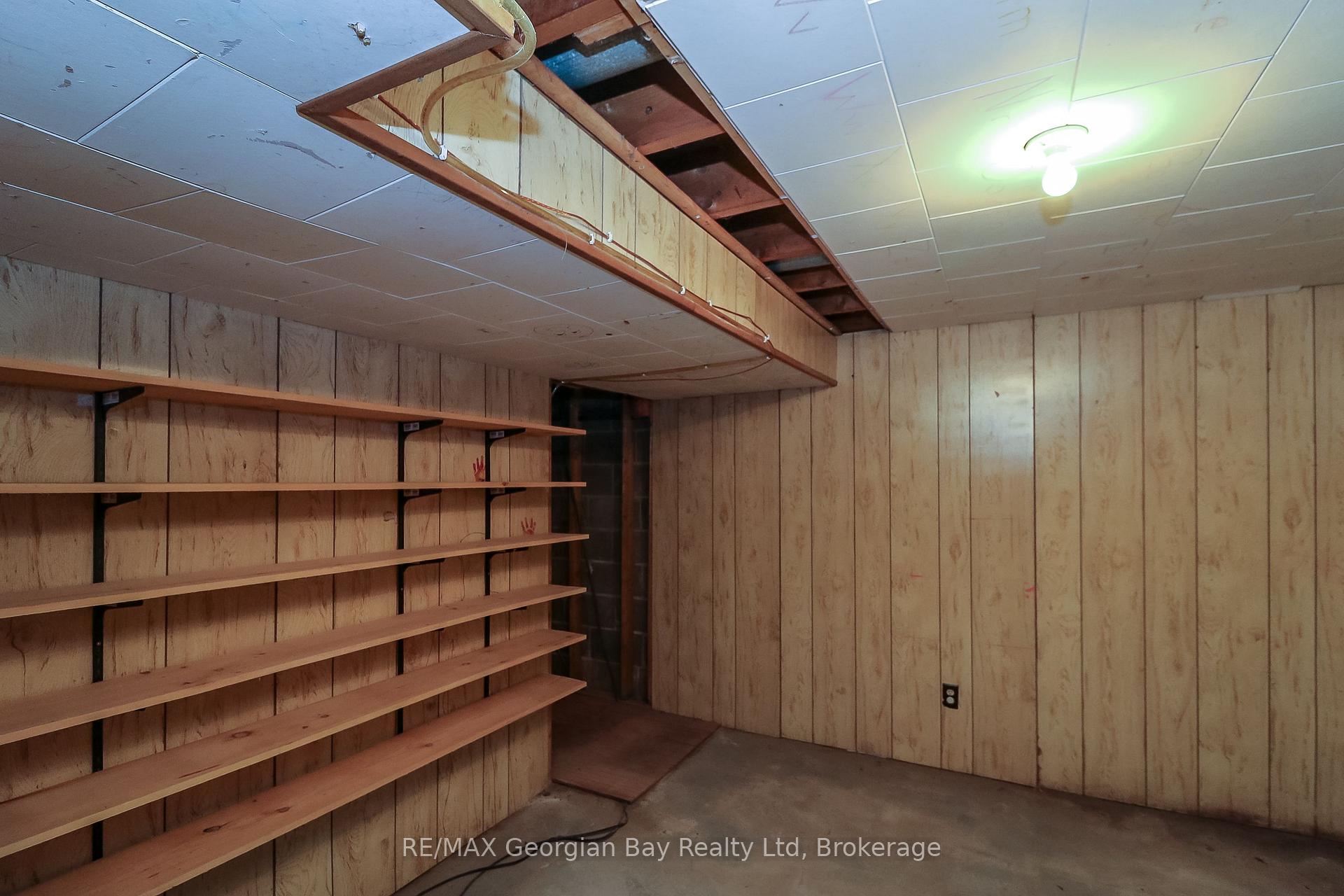 Photo 21 of 1298 Everton Road, Midland — HOMEH