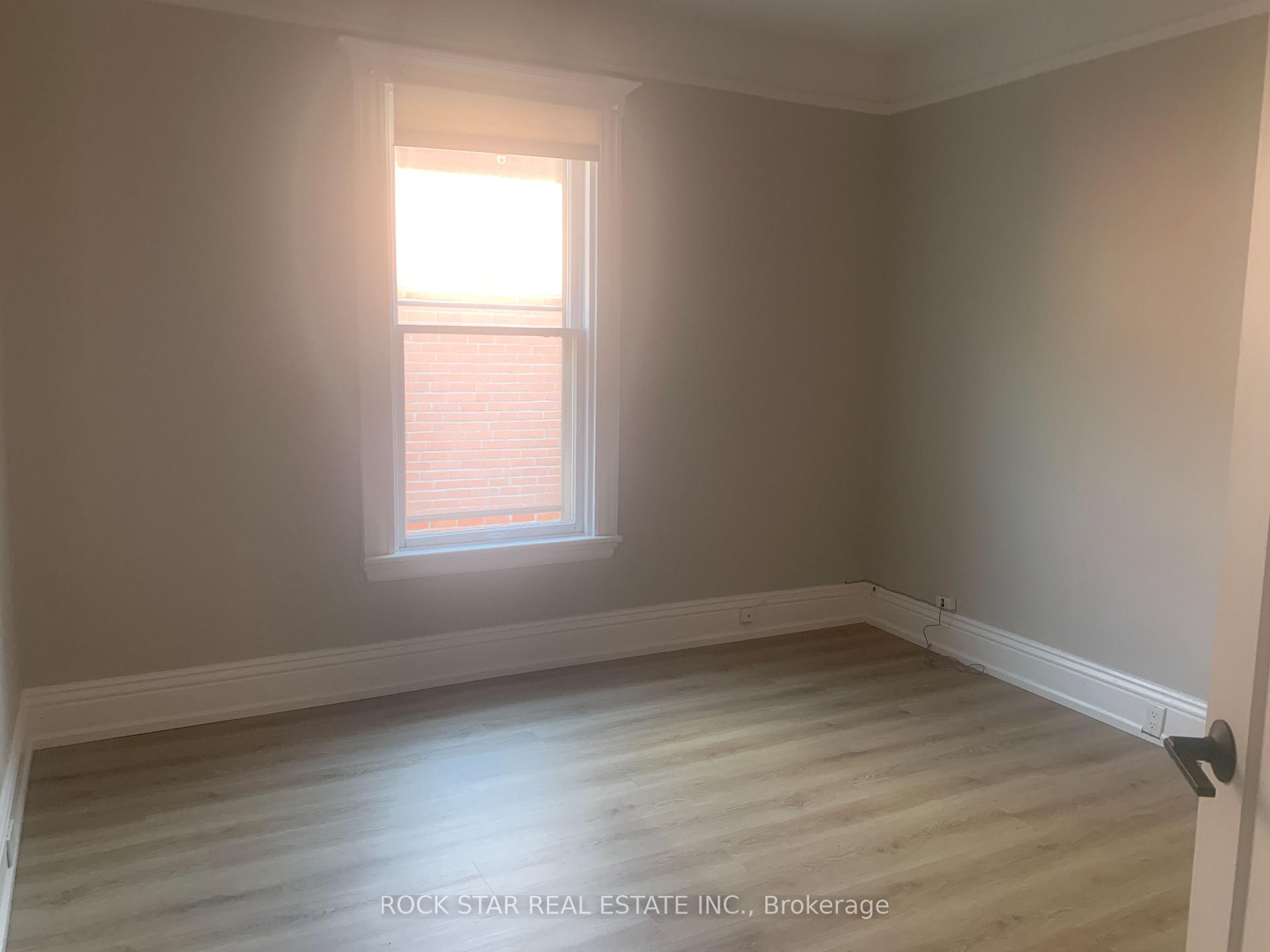 Photo 5 of Unit Unit 2/Upper, 219 Stinson Street, Hamilton, Stinson — HOMEH