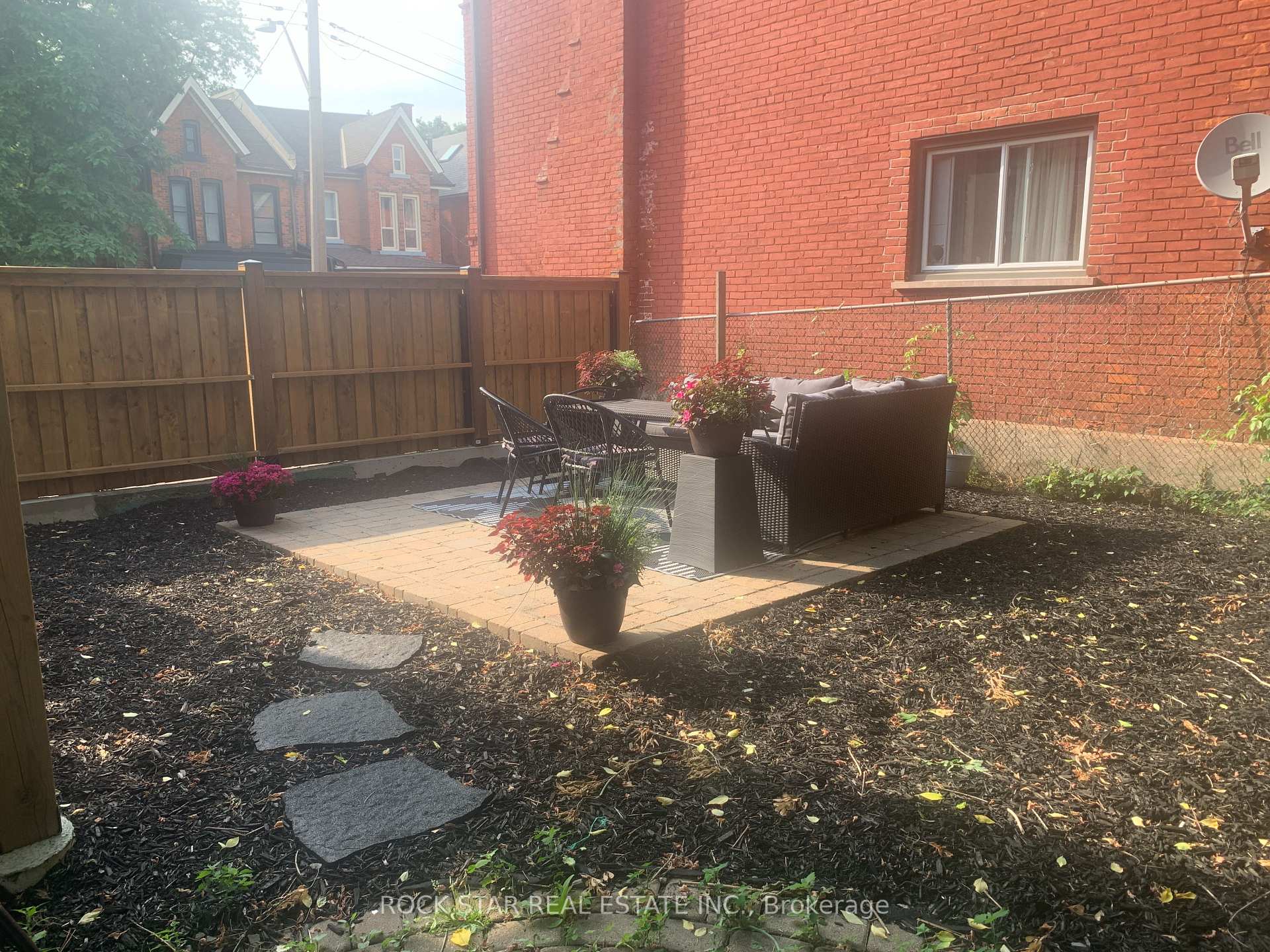 Photo 23 of Unit Unit 2/Upper, 219 Stinson Street, Hamilton, Stinson — HOMEH