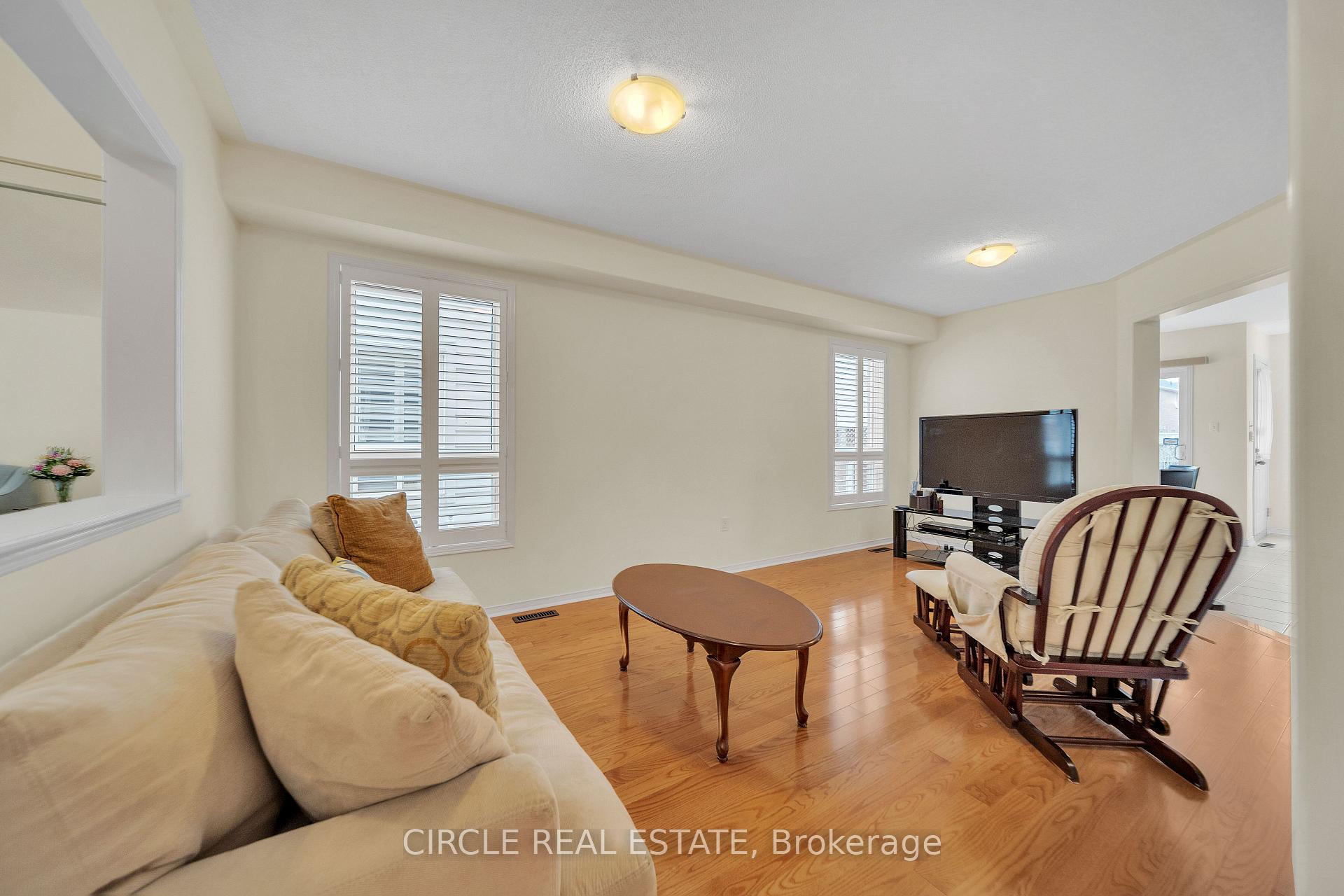 Photo 10 of 16 Calafia Street, Markham, Cornell — HOMEH