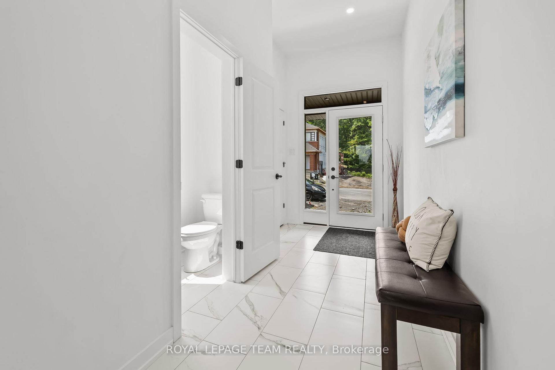 Photo 2 of 1008 Kitigan Grove, Ottawa, Kanata - Kanata Lakes/Heritage Hills — HOMEH