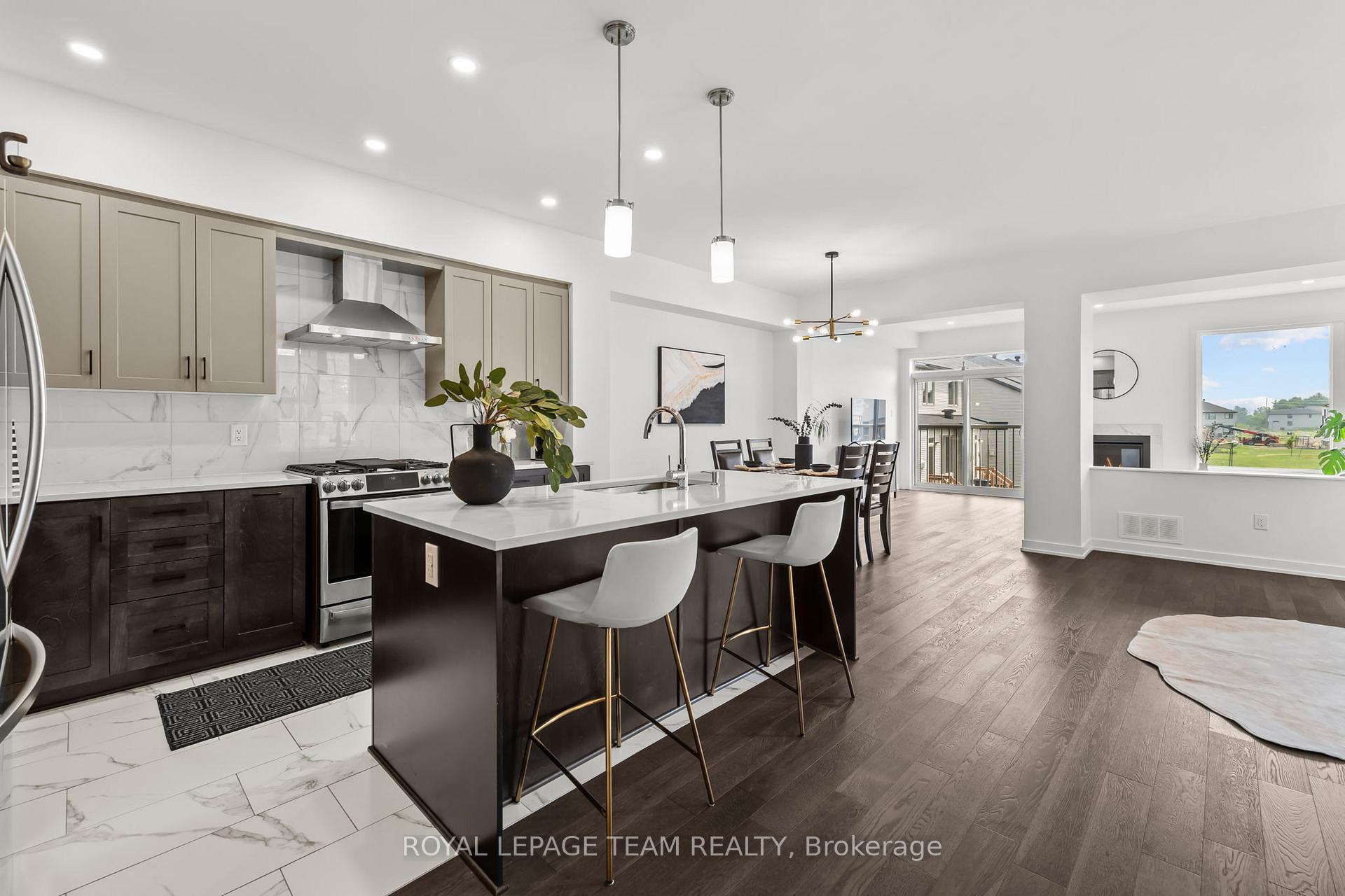 Photo 4 of 1008 Kitigan Grove, Ottawa, Kanata - Kanata Lakes/Heritage Hills — HOMEH