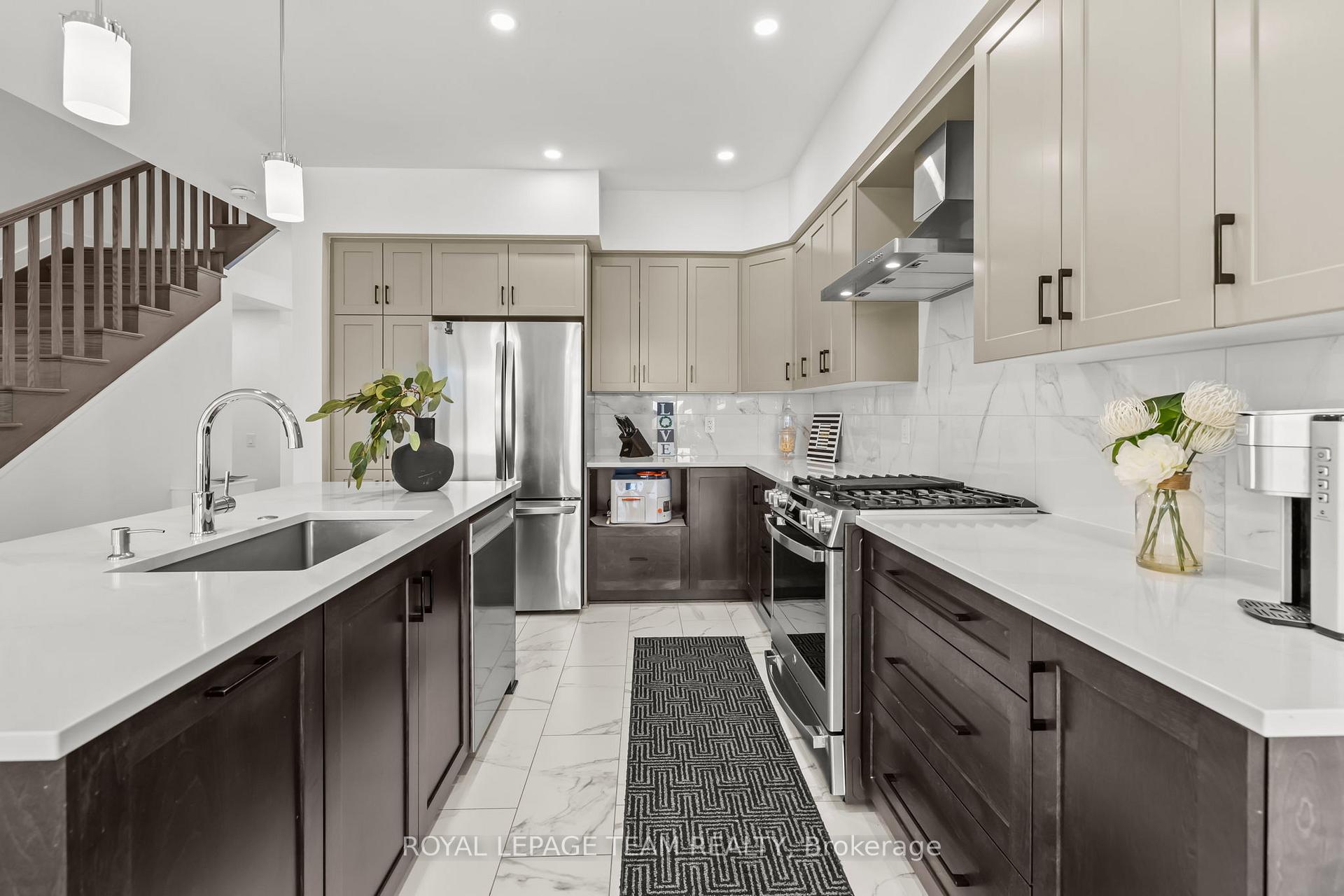 Photo 10 of 1008 Kitigan Grove, Ottawa, Kanata - Kanata Lakes/Heritage Hills — HOMEH