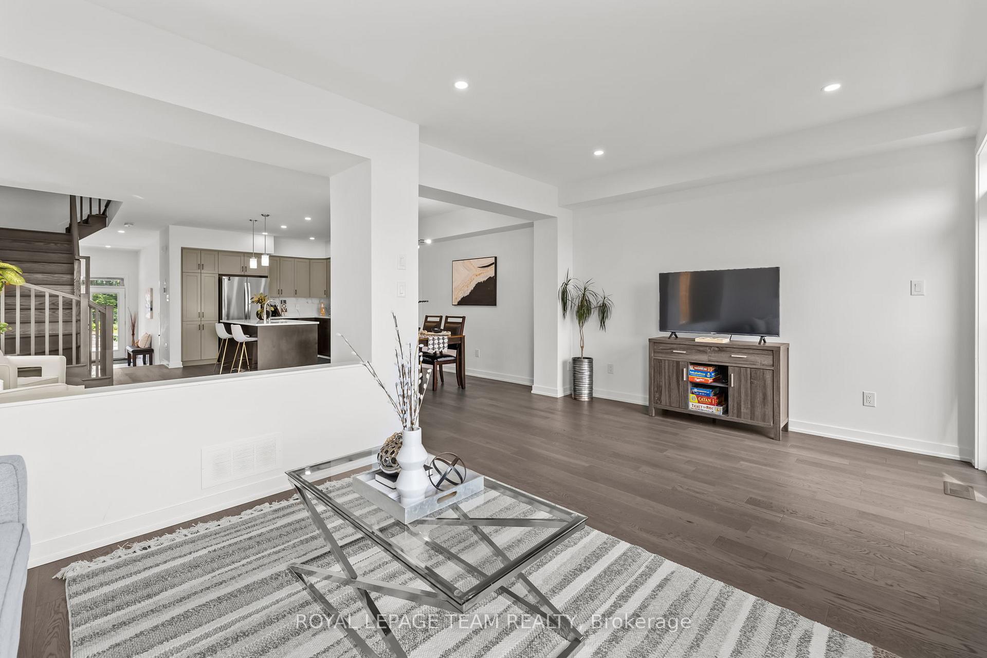 Photo 16 of 1008 Kitigan Grove, Ottawa, Kanata - Kanata Lakes/Heritage Hills — HOMEH