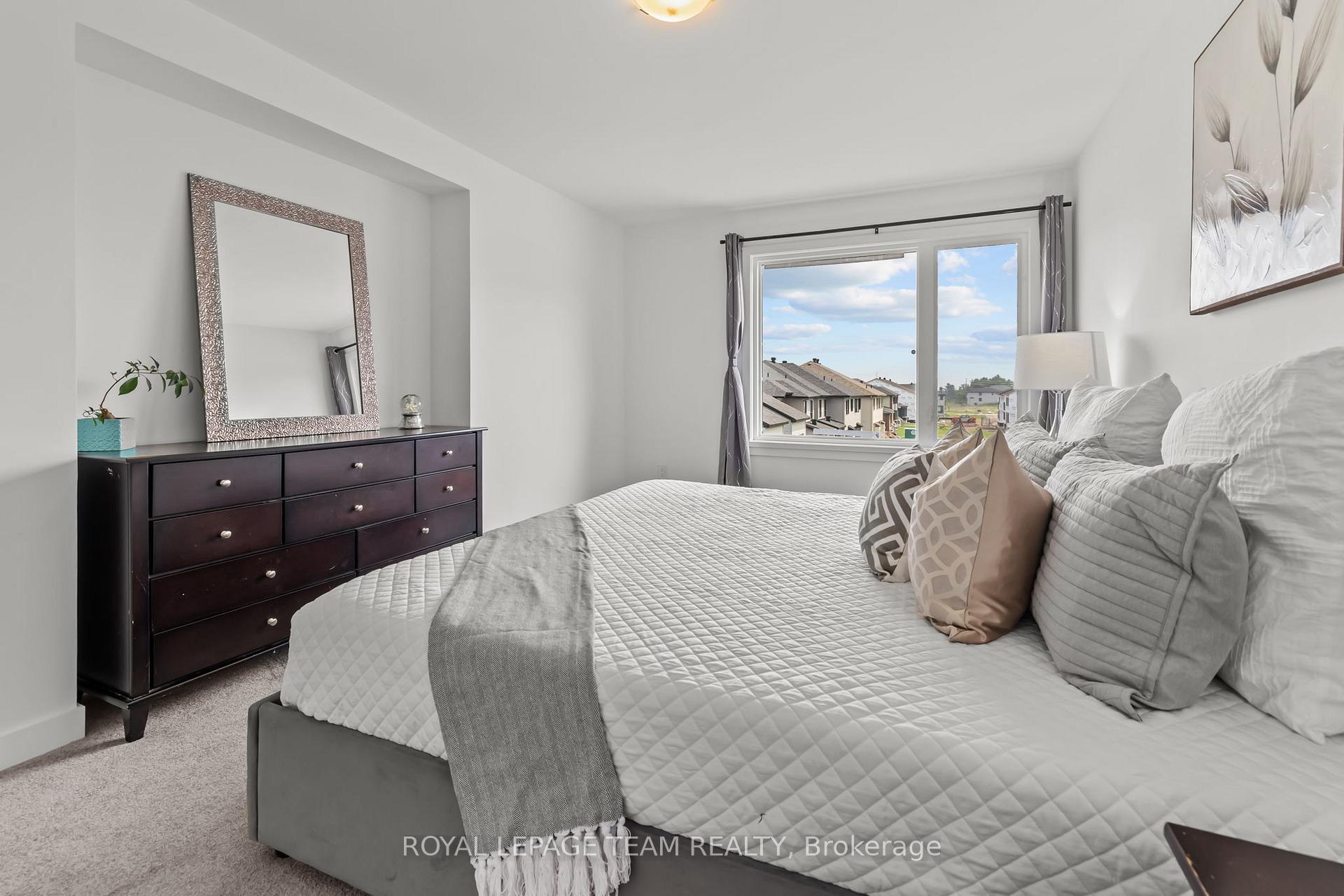 Photo 19 of 1008 Kitigan Grove, Ottawa, Kanata - Kanata Lakes/Heritage Hills — HOMEH