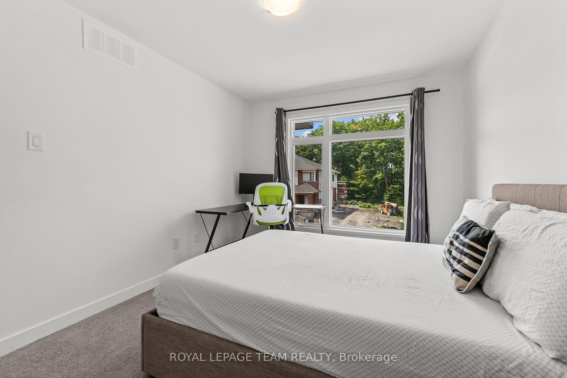 Photo 24 of 1008 Kitigan Grove, Ottawa, Kanata - Kanata Lakes/Heritage Hills — HOMEH