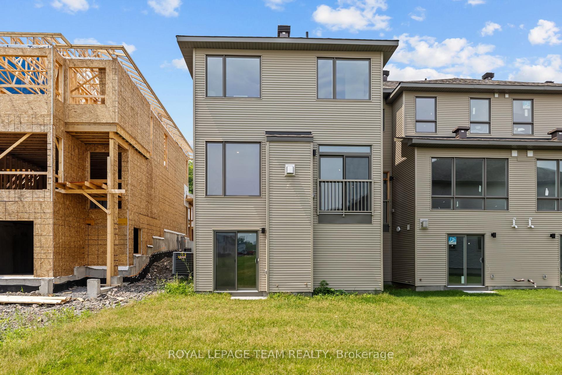 Photo 35 of 1008 Kitigan Grove, Ottawa, Kanata - Kanata Lakes/Heritage Hills — HOMEH
