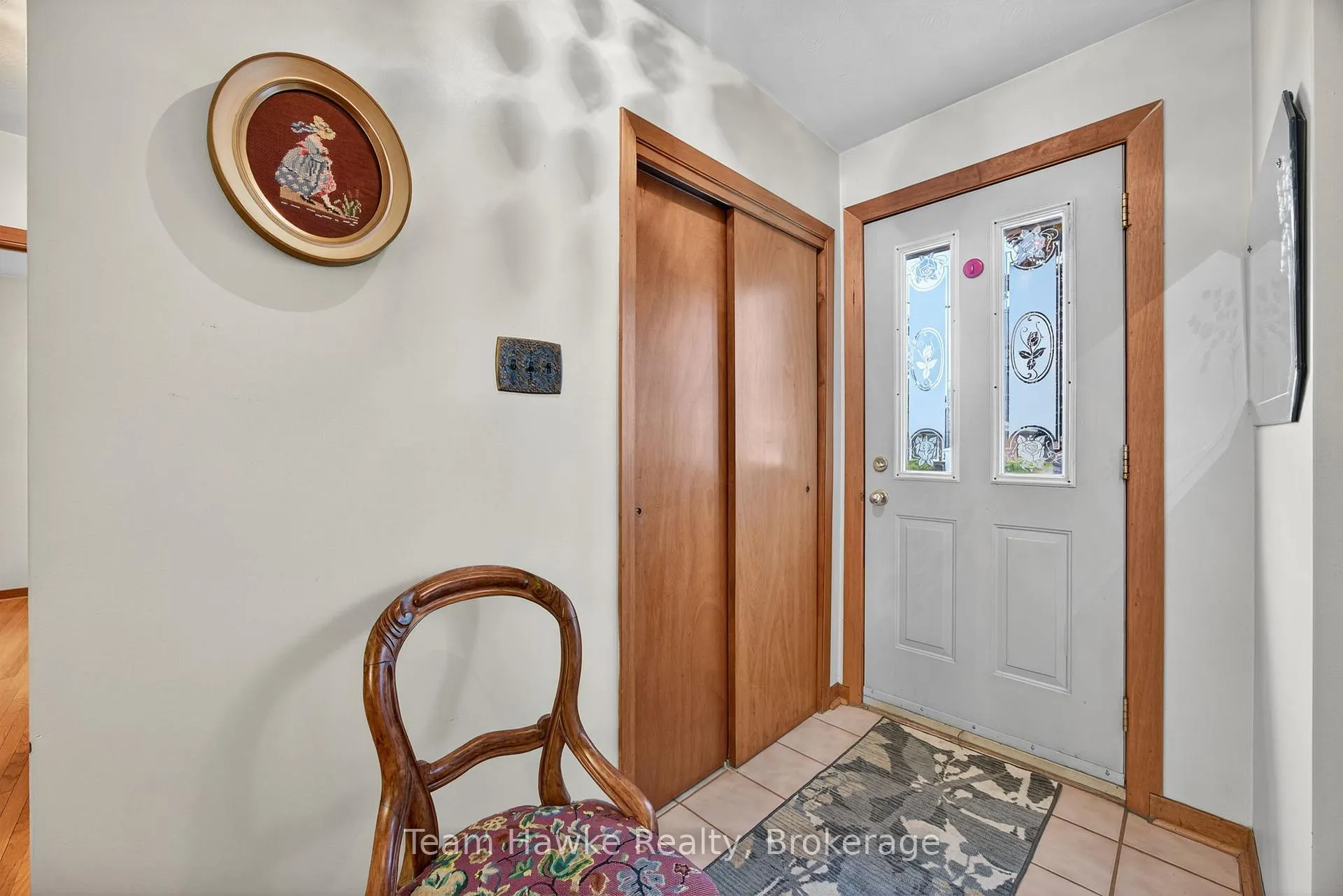 Photo 6 of 558 Russell Street, Midland — HOMEH
