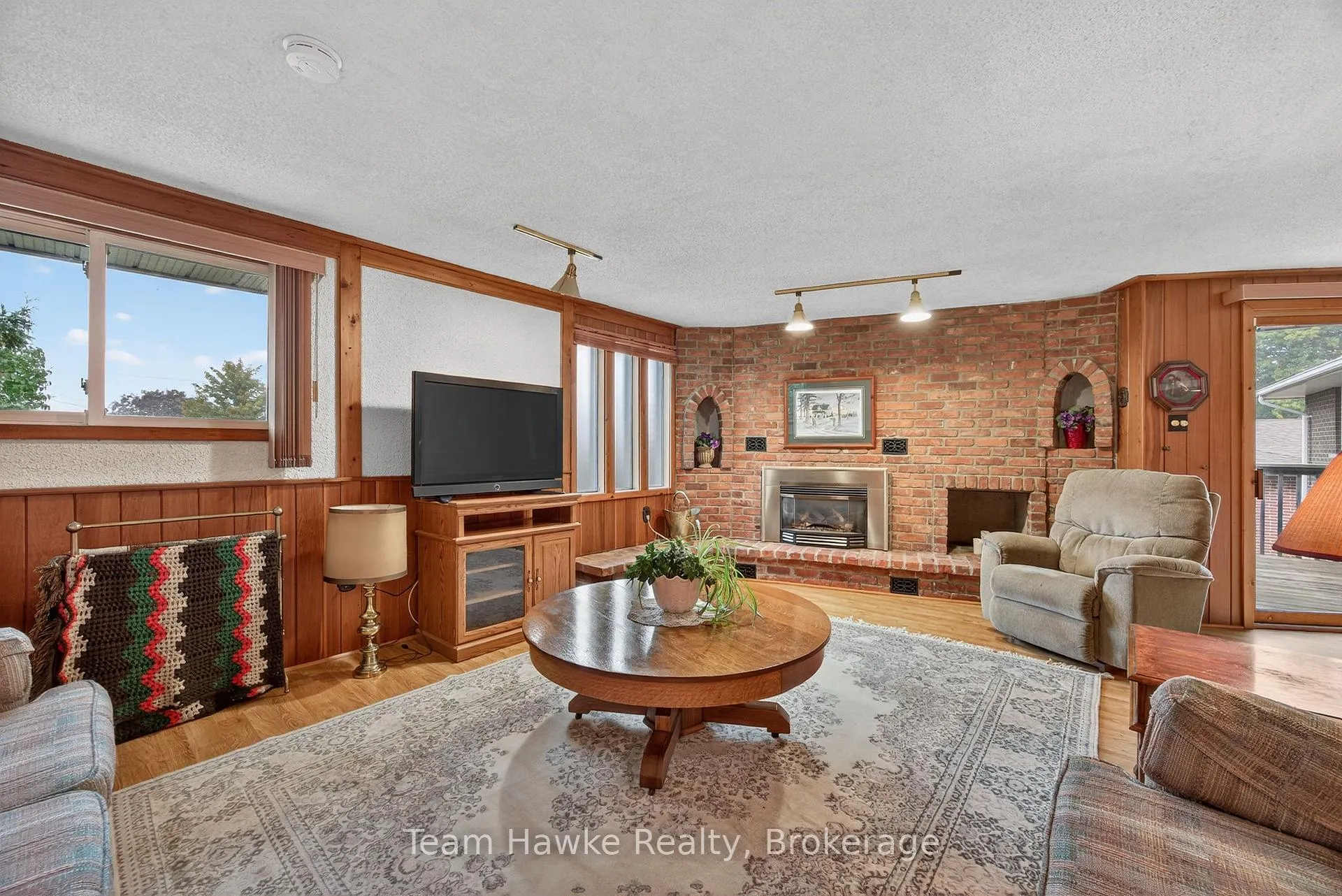Photo 21 of 558 Russell Street, Midland — HOMEH