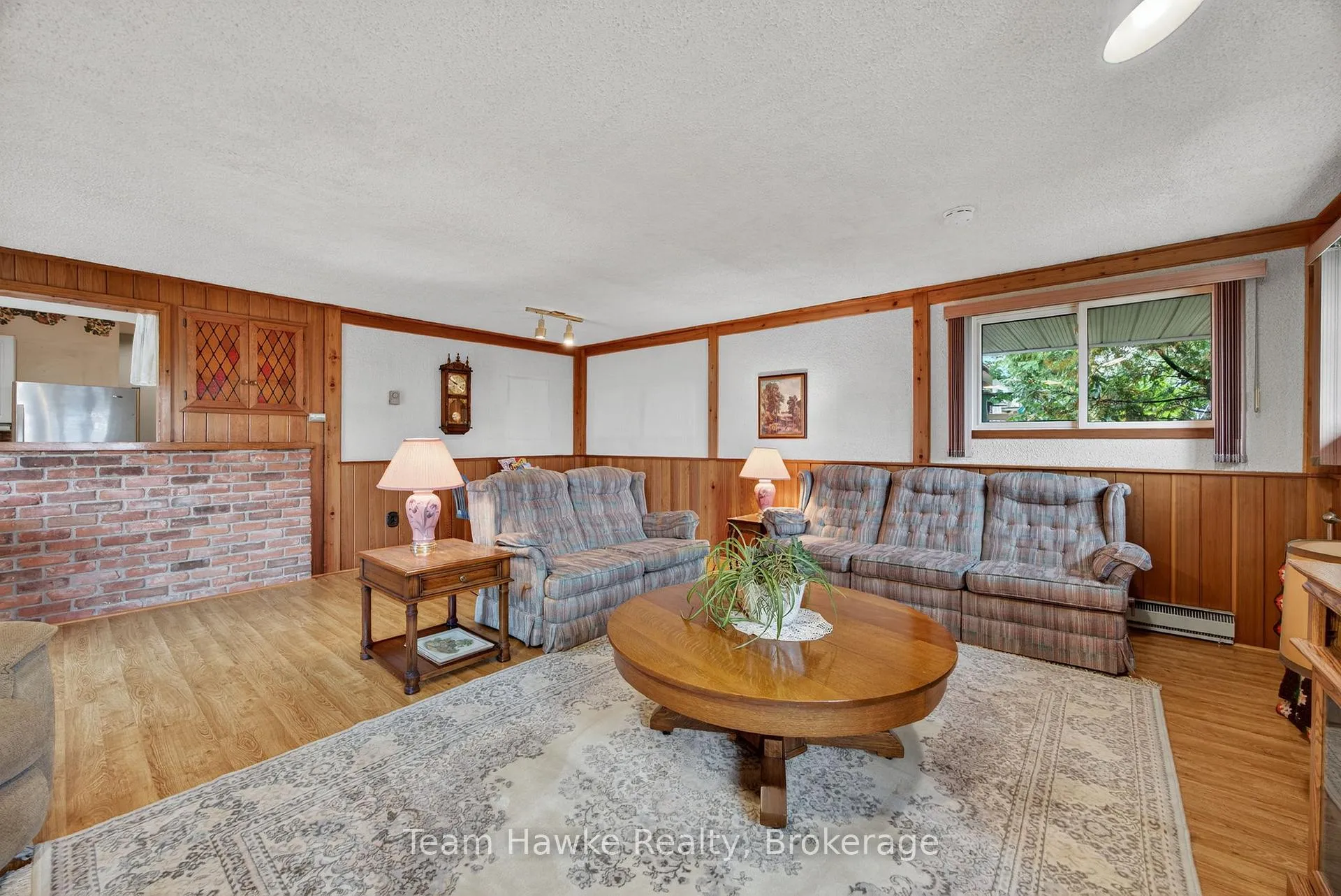 Photo 23 of 558 Russell Street, Midland — HOMEH