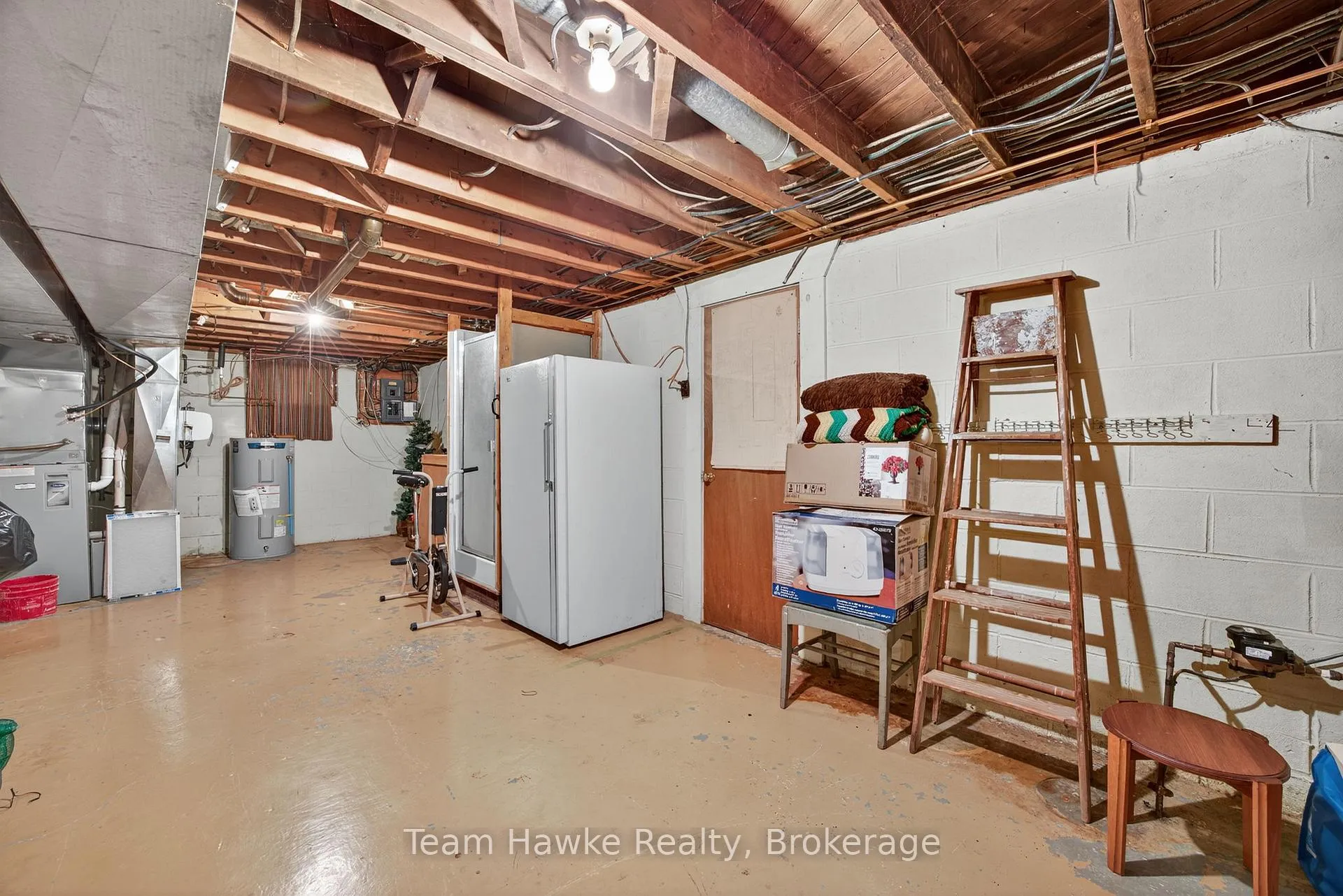 Photo 36 of 558 Russell Street, Midland — HOMEH