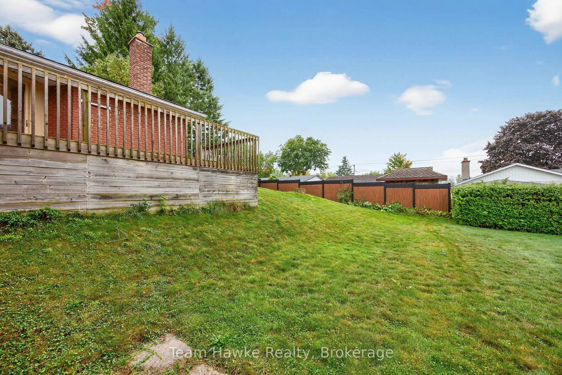 Photo 42 of 558 Russell Street, Midland — HOMEH