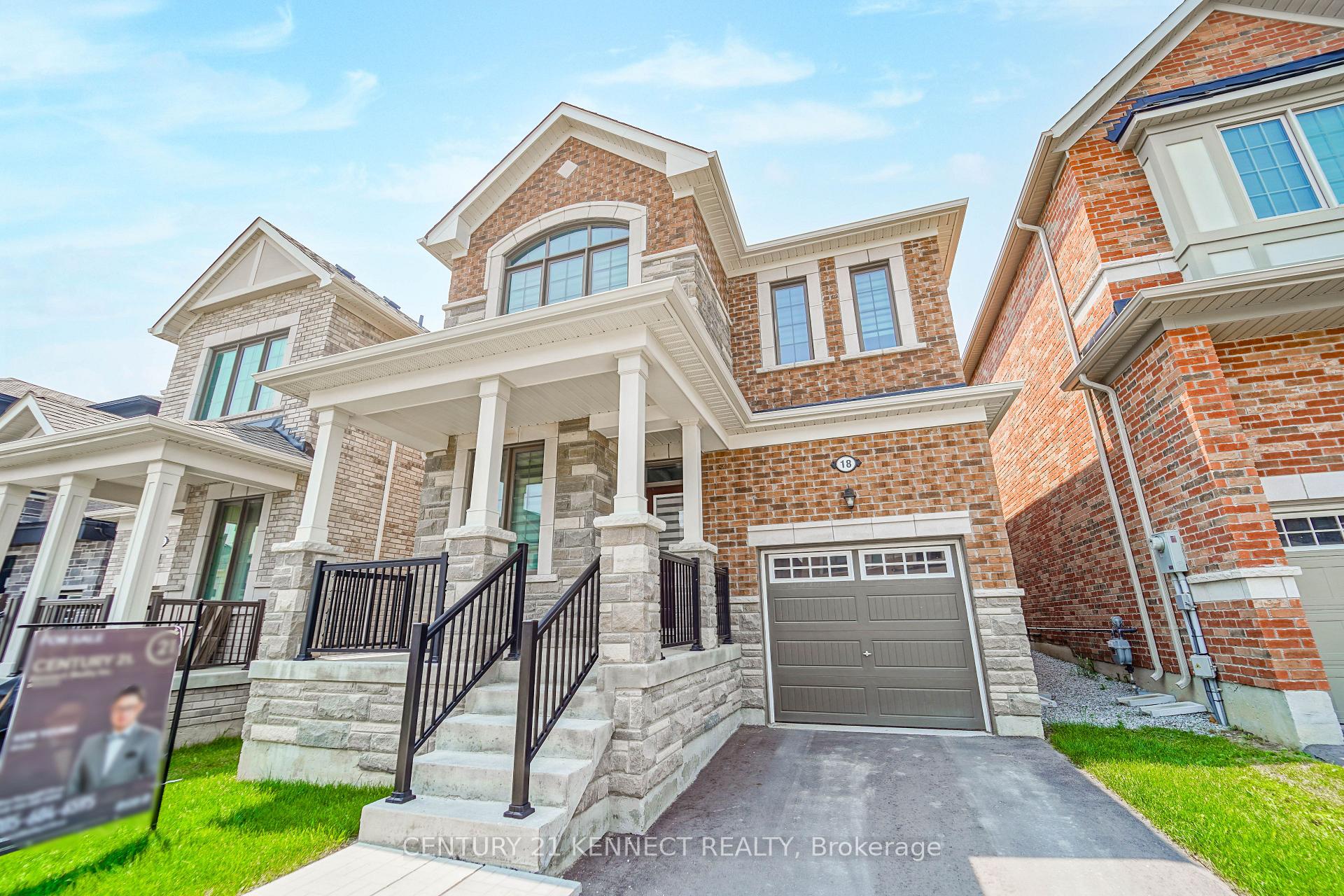 Photo 2 of 18 Cecil Sinclair Drive, Markham, Victoria Square — HOMEH