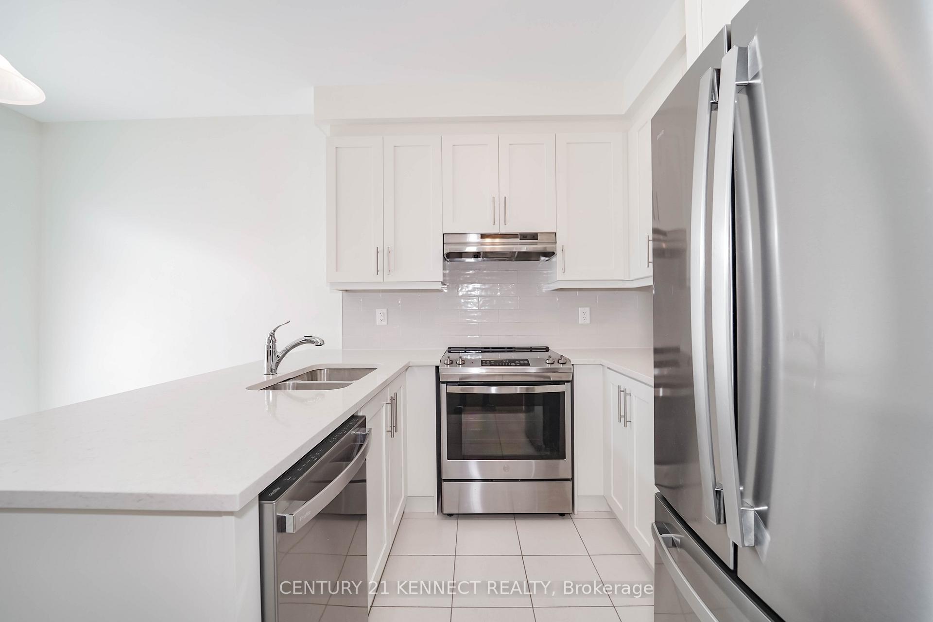 Photo 16 of 18 Cecil Sinclair Drive, Markham, Victoria Square — HOMEH