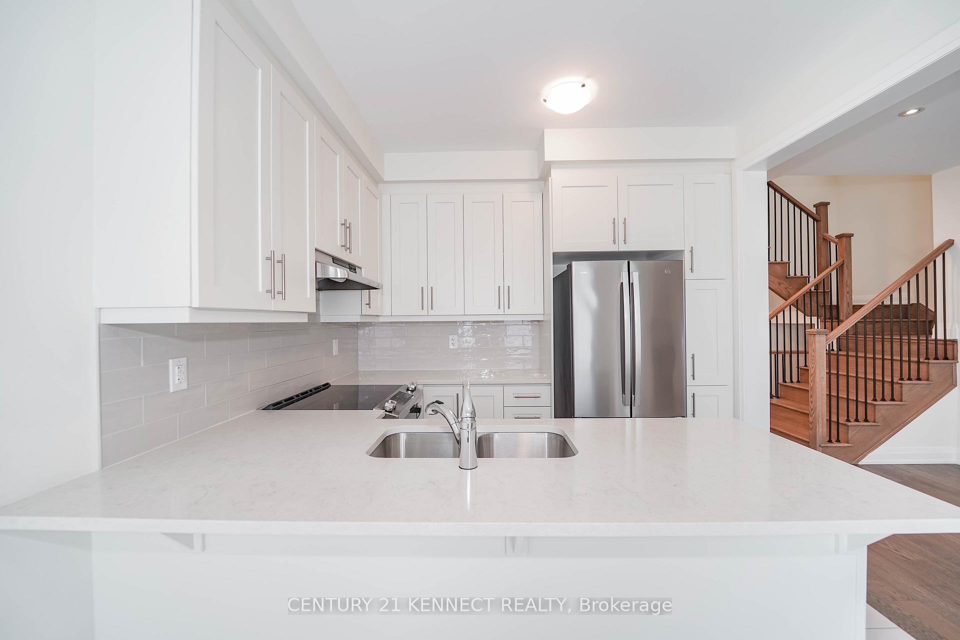 Photo 17 of 18 Cecil Sinclair Drive, Markham, Victoria Square — HOMEH