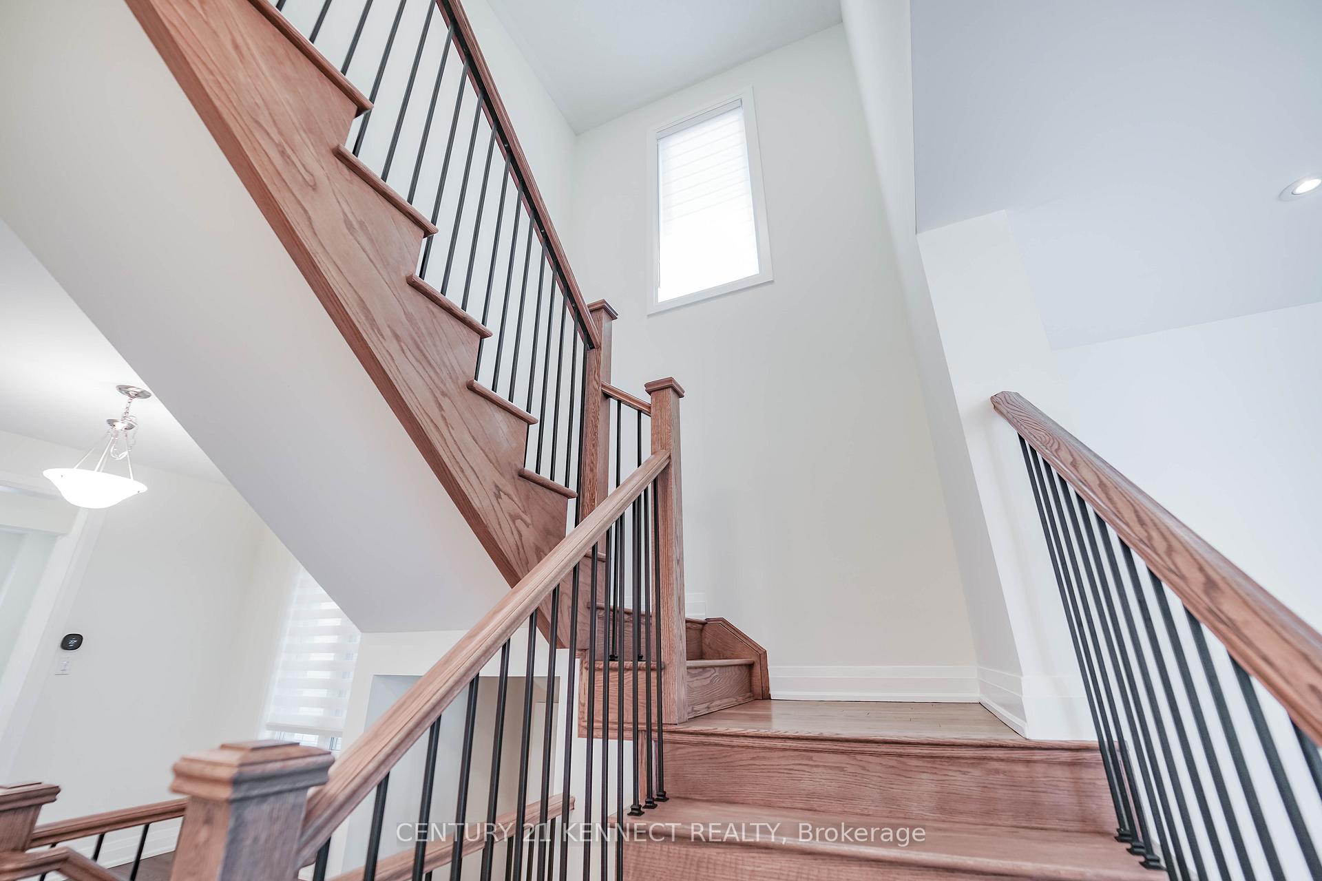 Photo 21 of 18 Cecil Sinclair Drive, Markham, Victoria Square — HOMEH