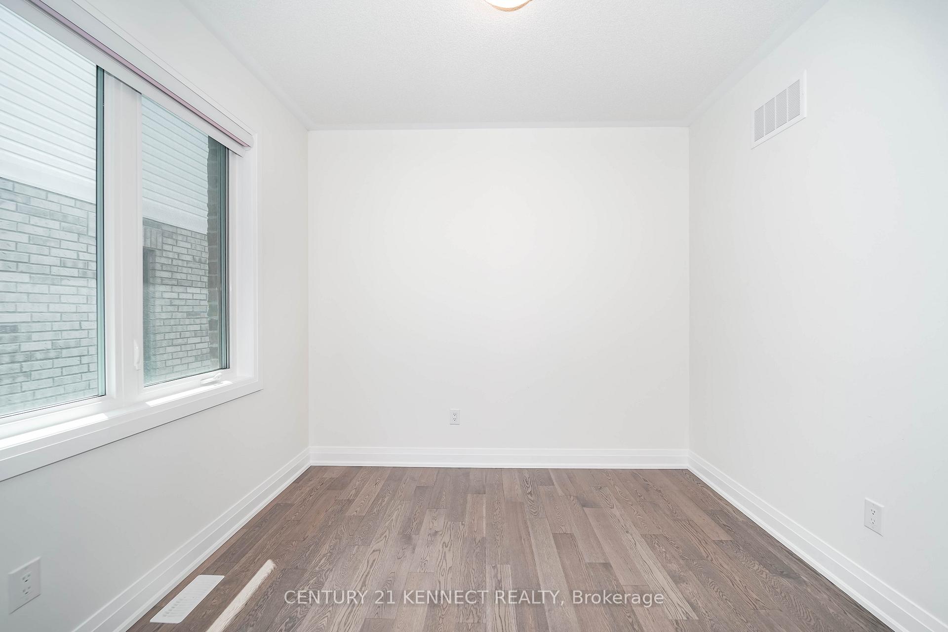 Photo 36 of 18 Cecil Sinclair Drive, Markham, Victoria Square — HOMEH