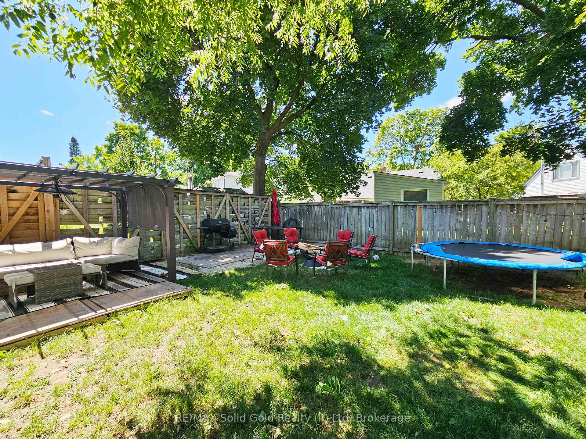 Photo 20 of 45 St Clair Avenue, Kitchener — HOMEH