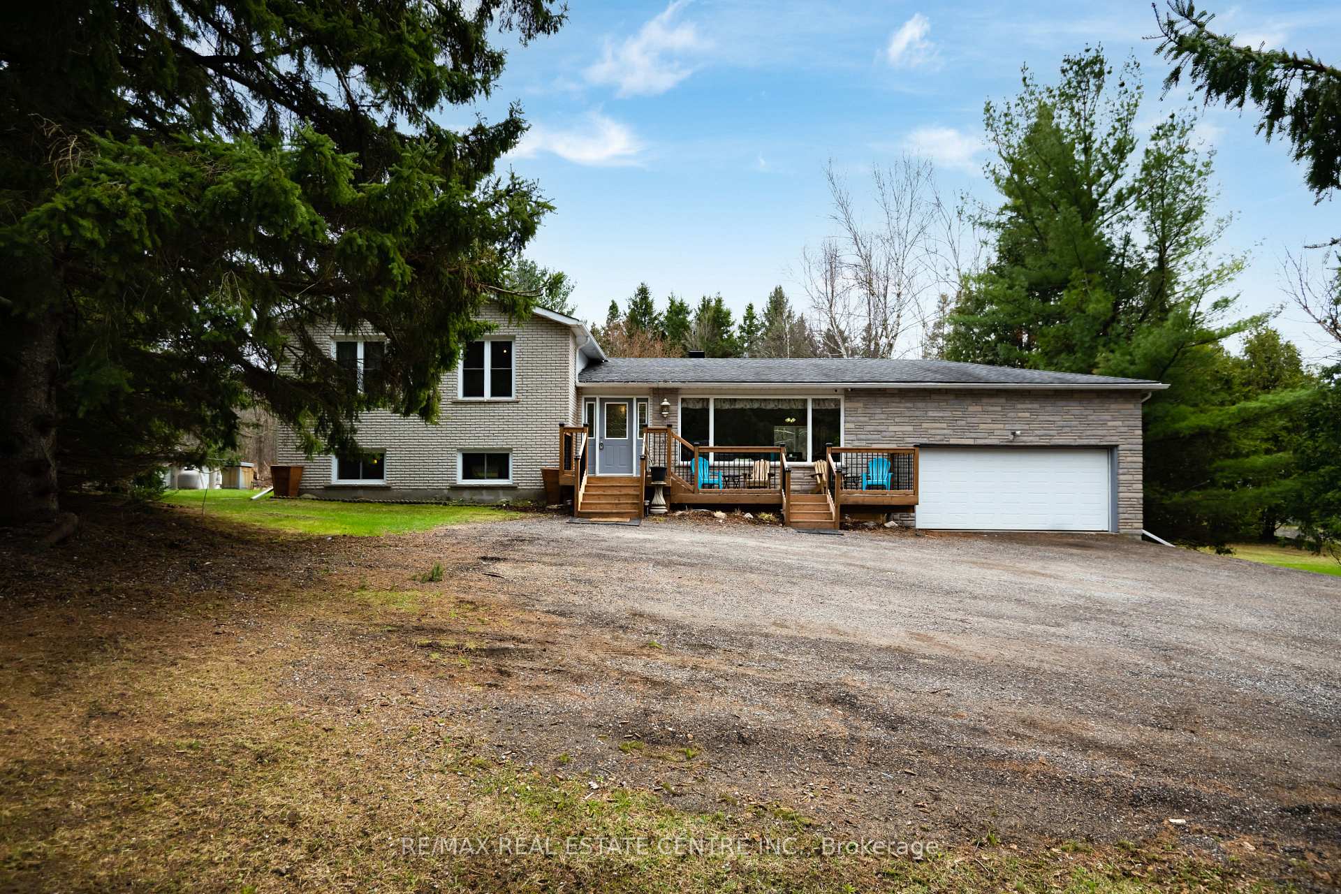 Front of 506086 Highway 89