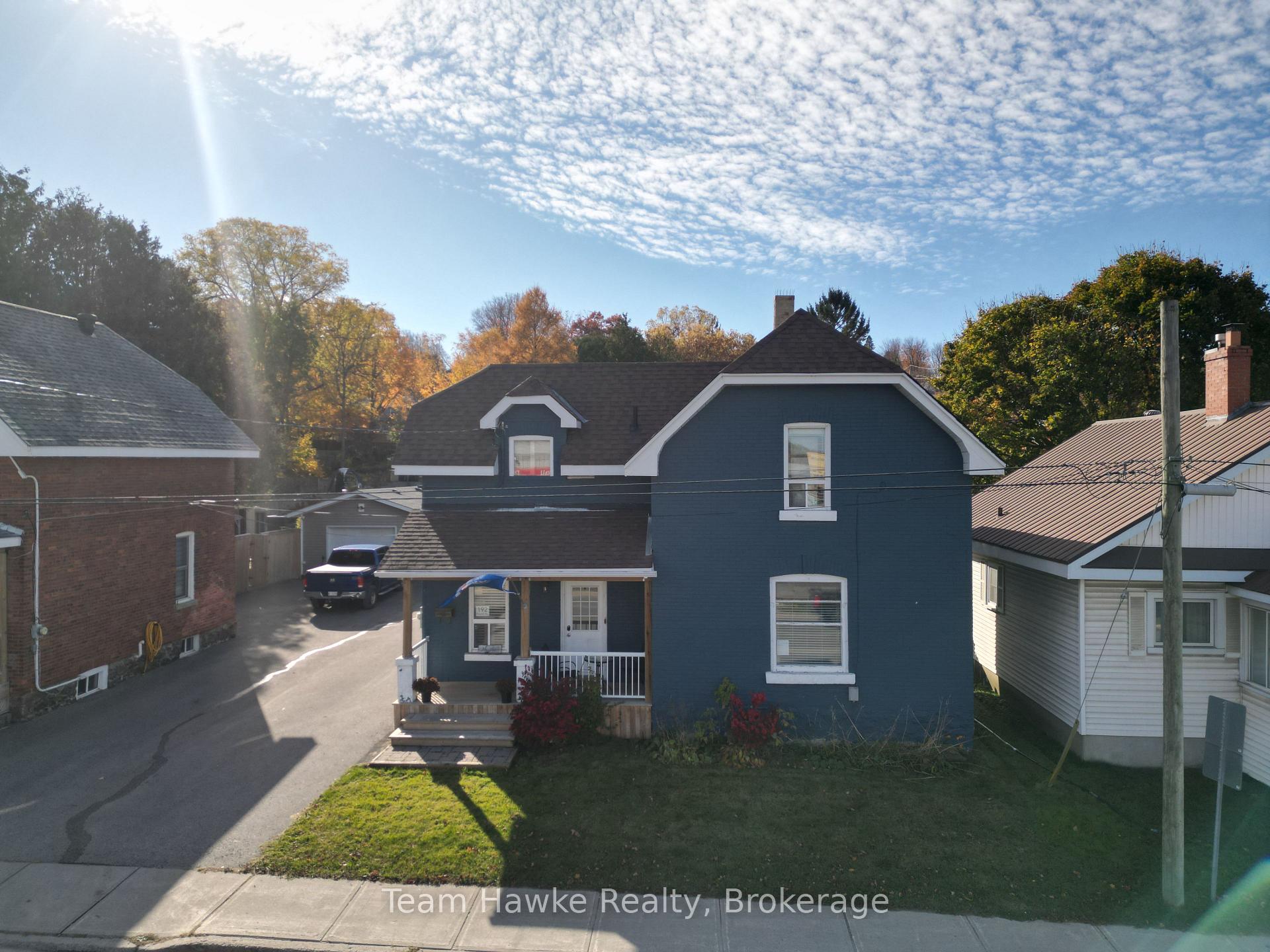 Photo 4 of 192 Fourth Street, Midland — HOMEH