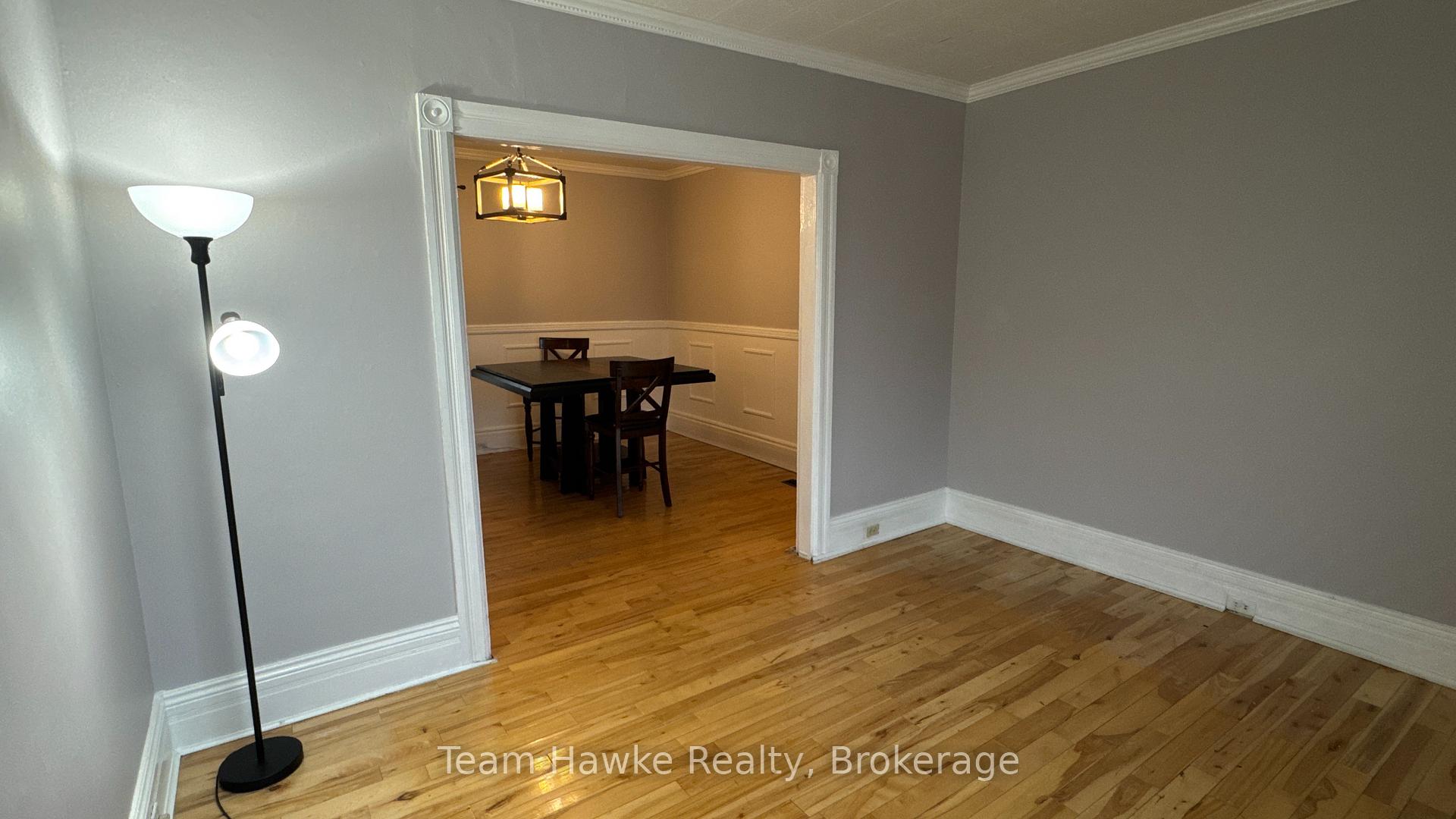 Photo 9 of 192 Fourth Street, Midland — HOMEH