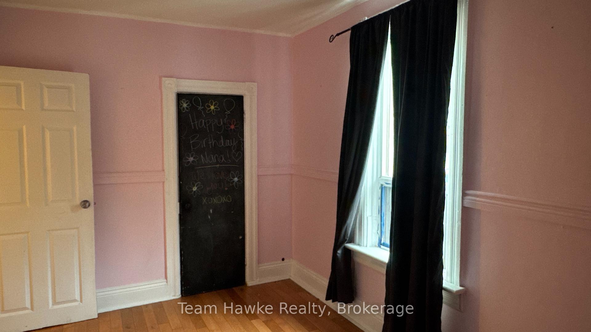Photo 16 of 192 Fourth Street, Midland — HOMEH