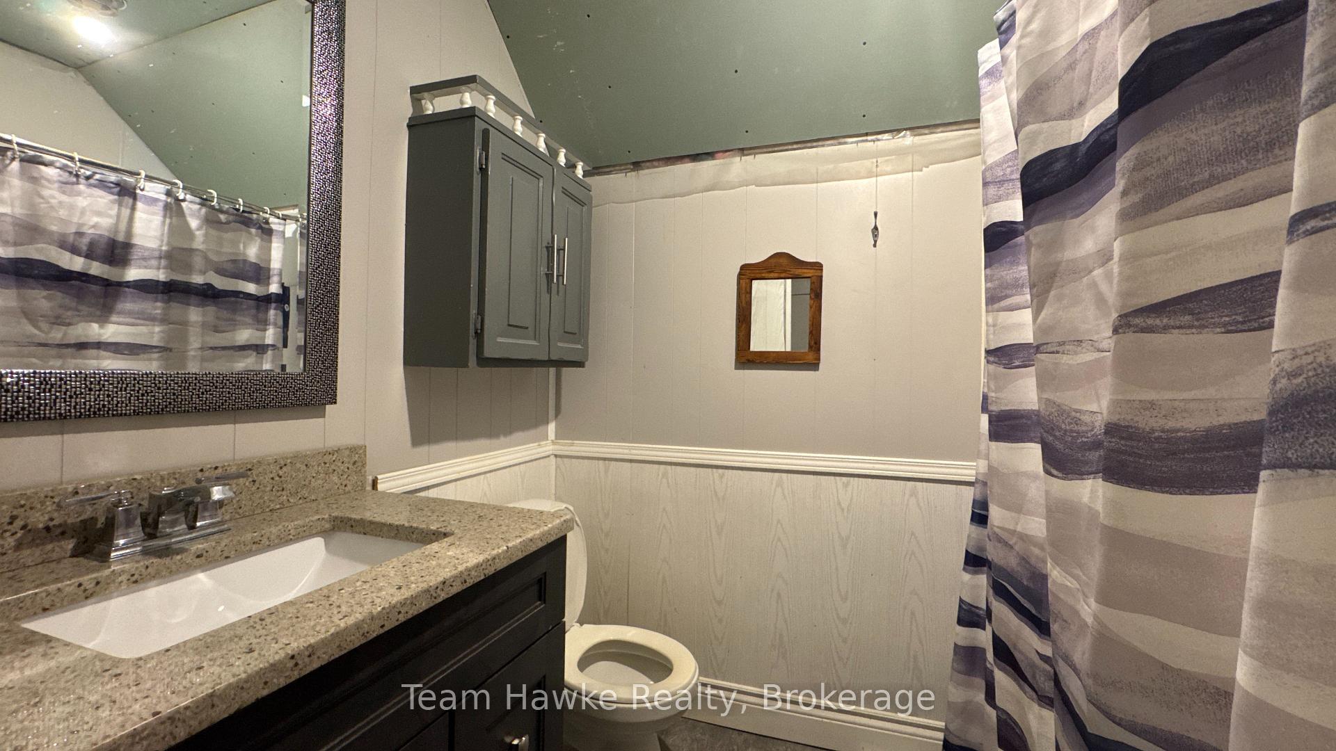 Photo 19 of 192 Fourth Street, Midland — HOMEH