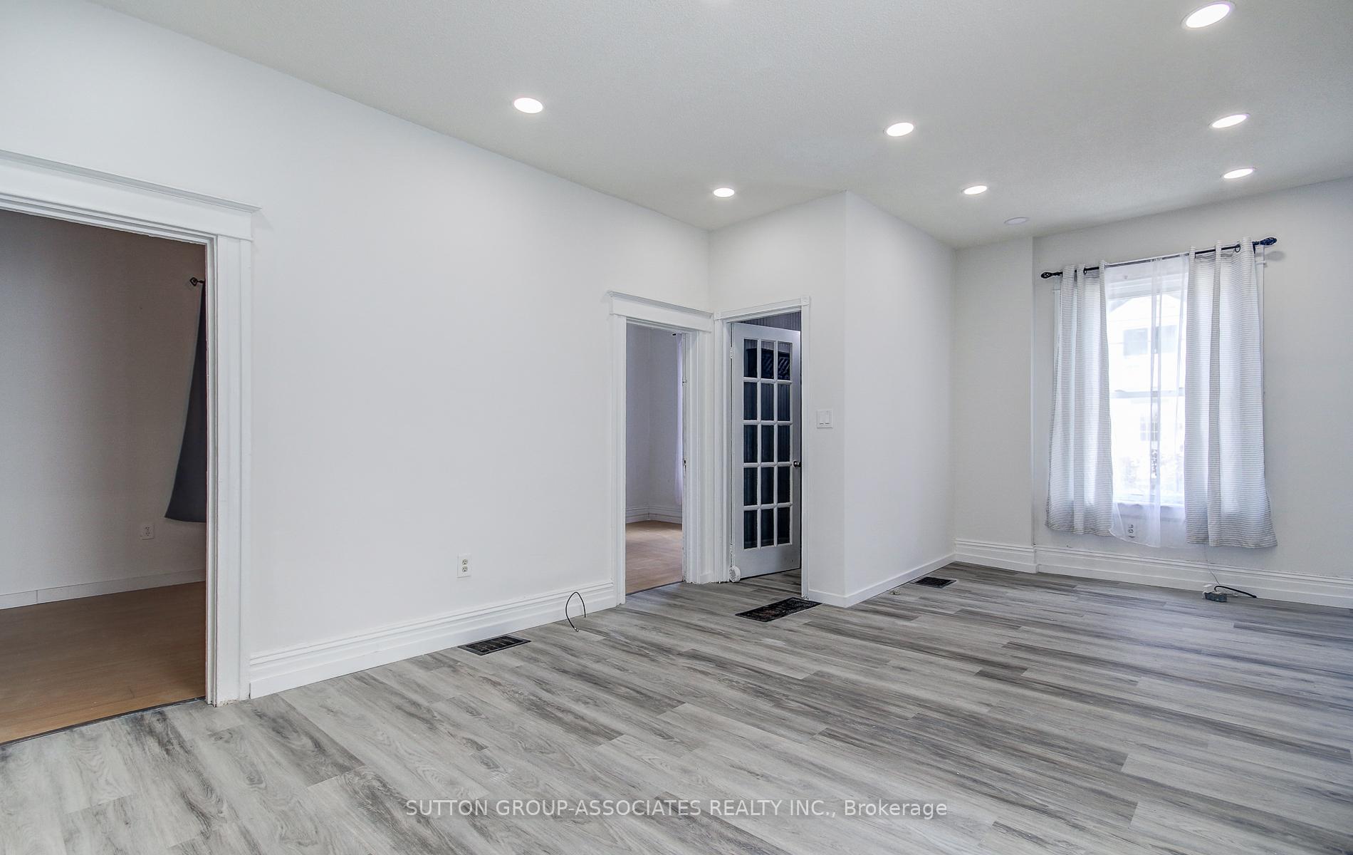 Photo 4 of 12 East 25th Street, Hamilton, Eastmount — HOMEH