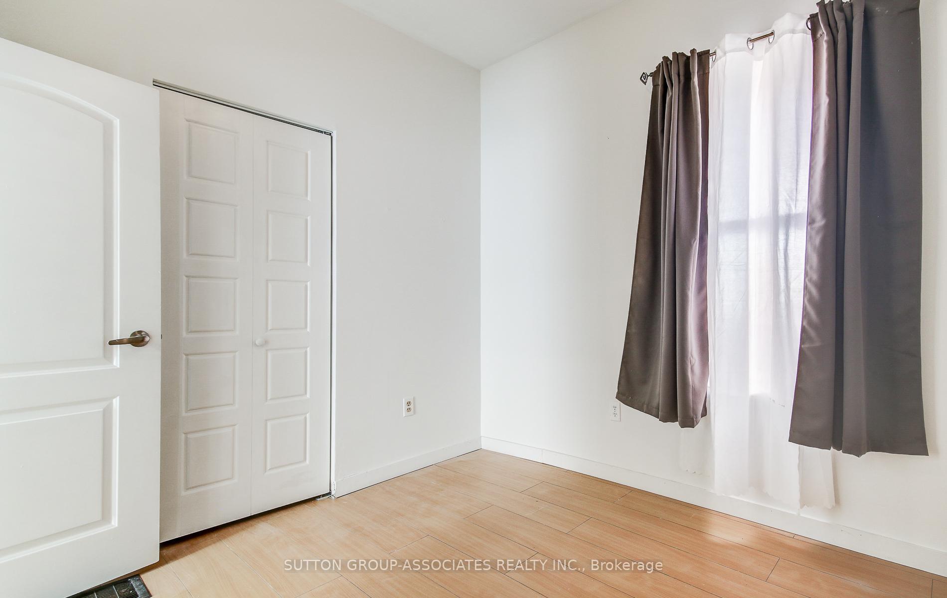 Photo 6 of 12 East 25th Street, Hamilton, Eastmount — HOMEH