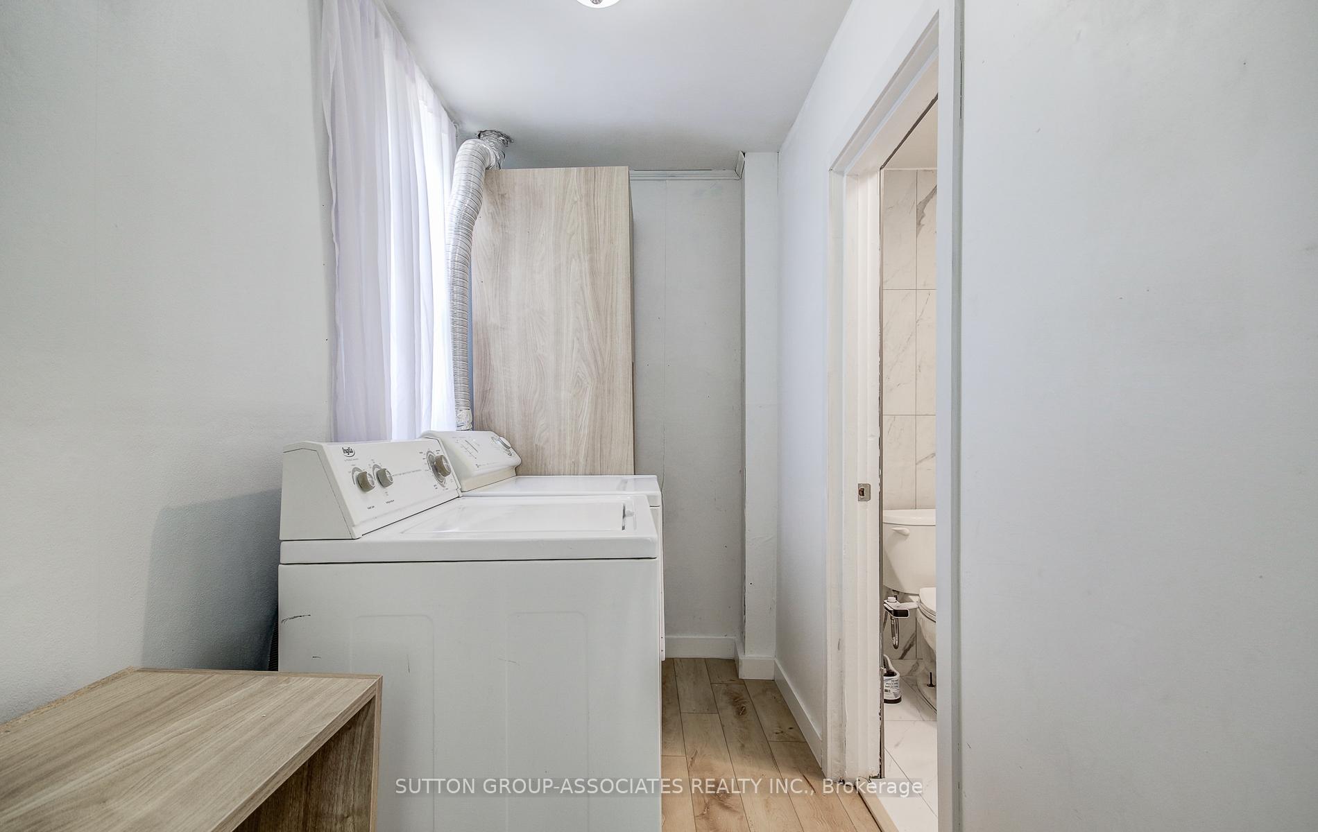 Photo 11 of 12 East 25th Street, Hamilton, Eastmount — HOMEH