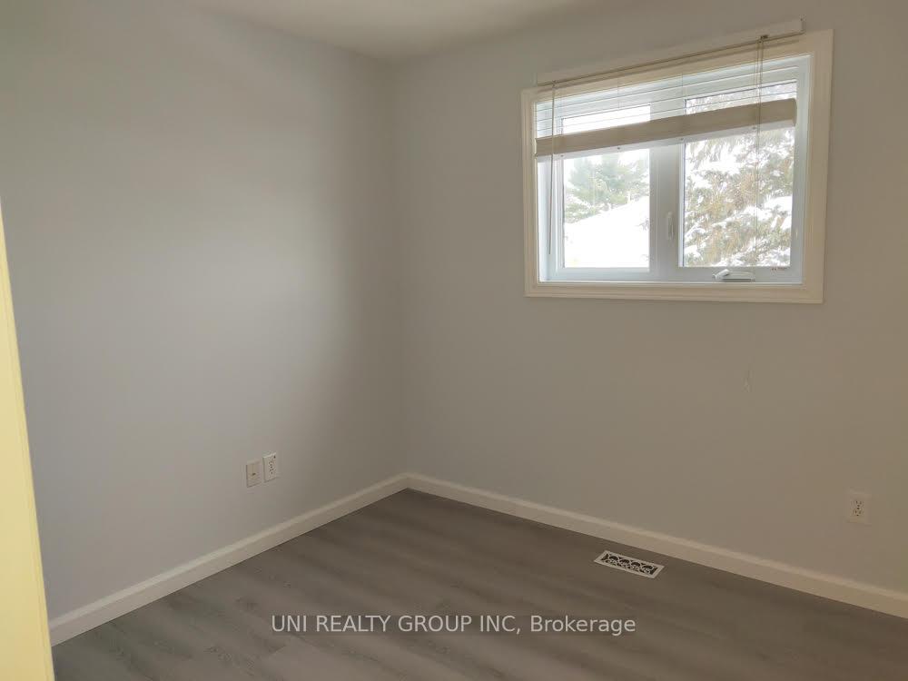 Photo 10 of 25 Gowrie Drive, Ottawa, Kanata - Glencairn/Hazeldean — HOMEH