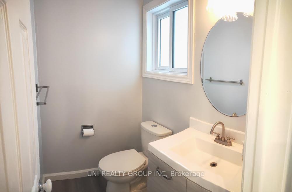 Photo 16 of 25 Gowrie Drive, Ottawa, Kanata - Glencairn/Hazeldean — HOMEH