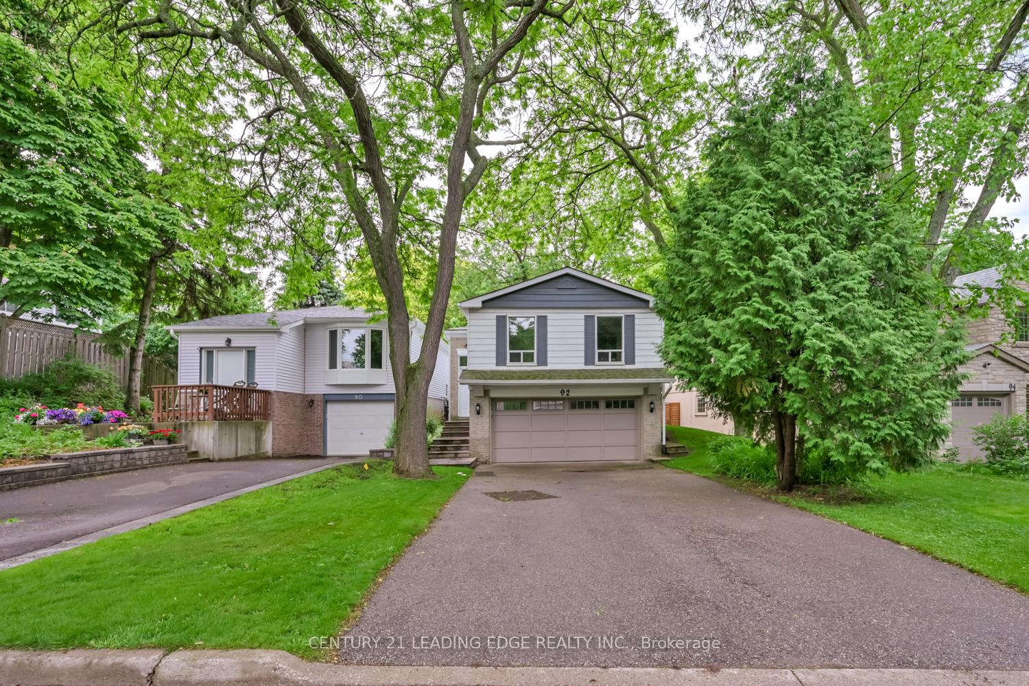 Photo 2 of 92 Donnamora Crescent, Markham, German Mills — HOMEH