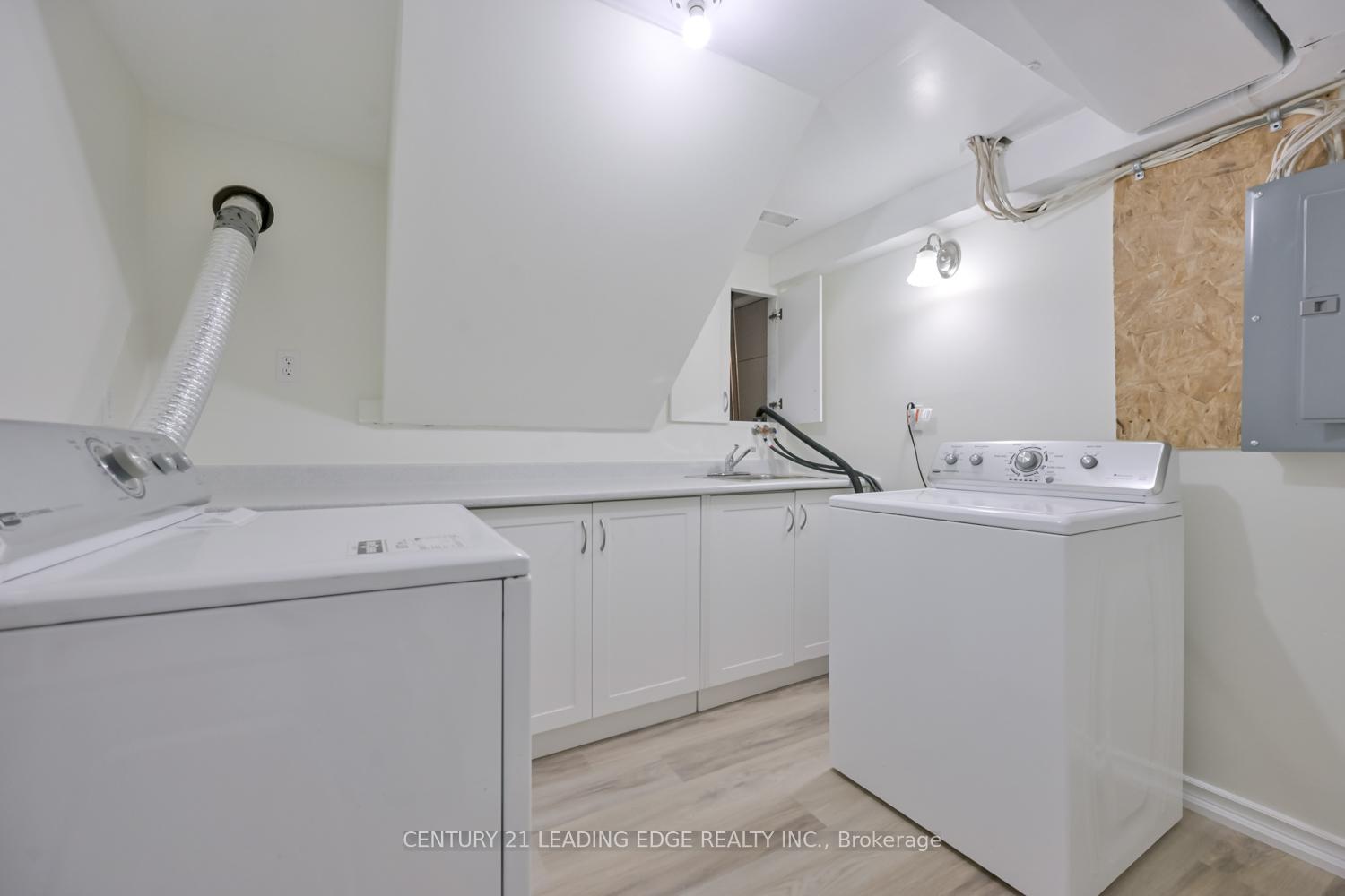 Photo 30 of 92 Donnamora Crescent, Markham, German Mills — HOMEH