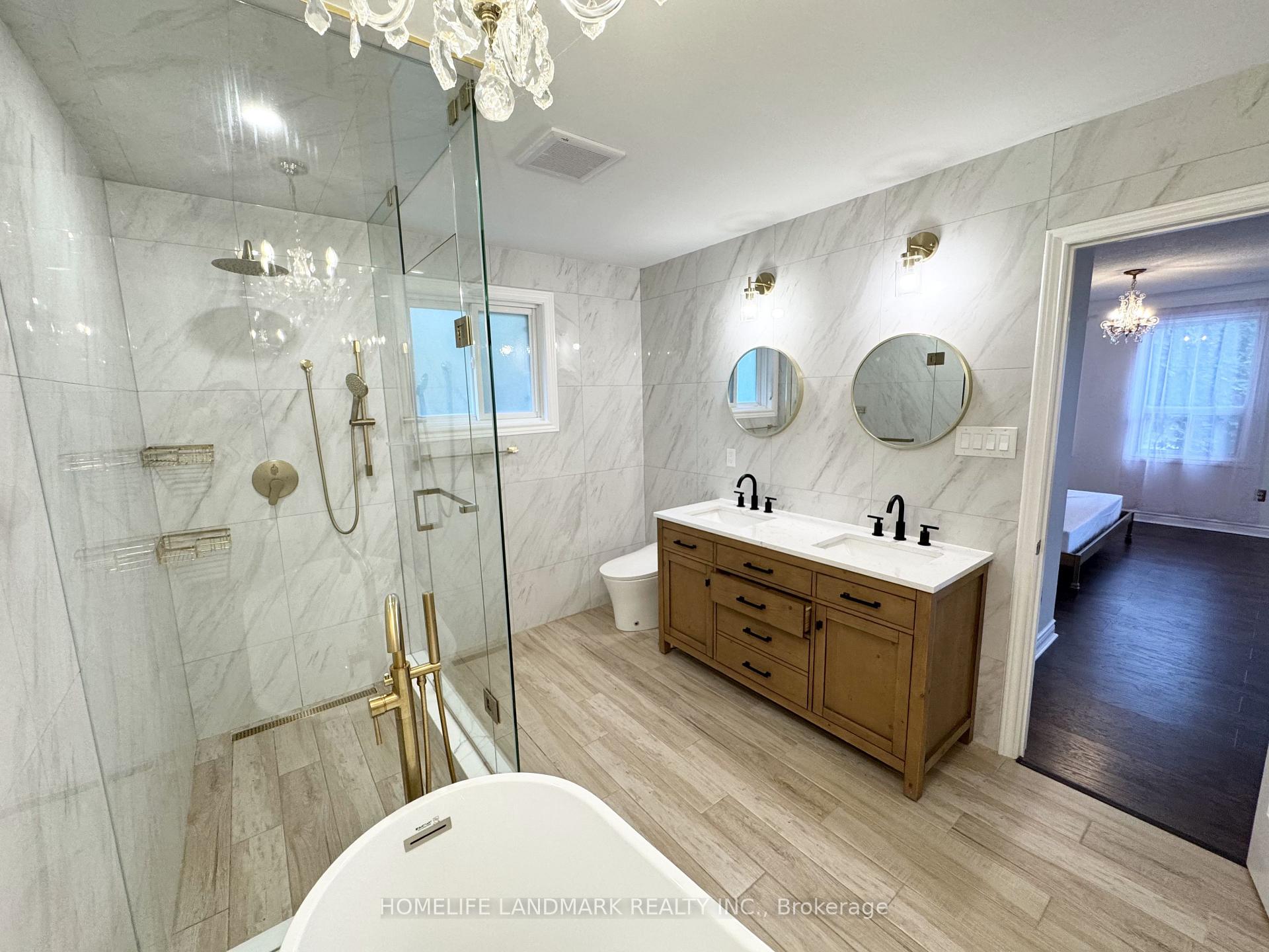 Photo 4 of 144 Lyndhurst Drive, Markham, Thornlea — HOMEH