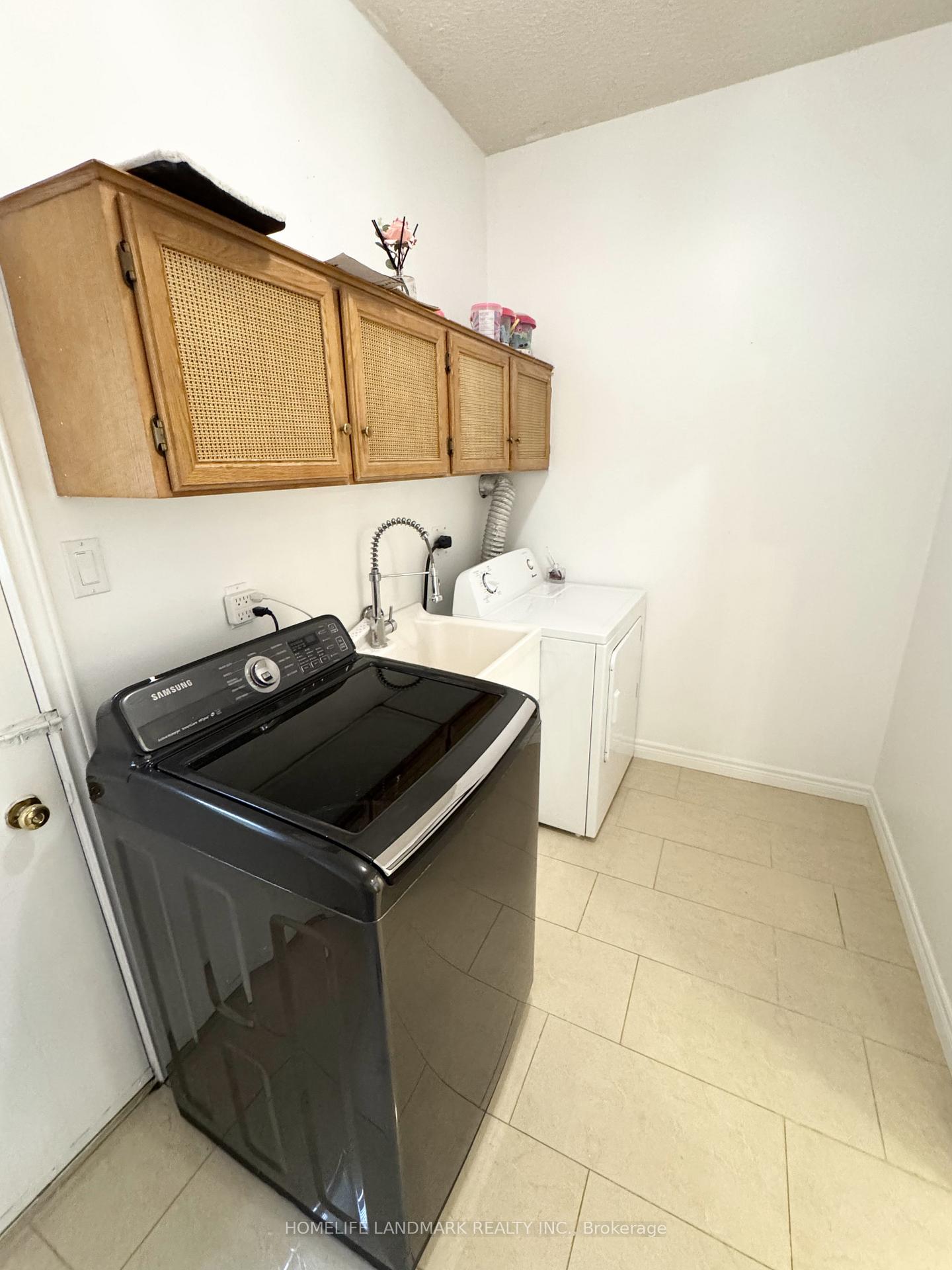 Photo 19 of 144 Lyndhurst Drive, Markham, Thornlea — HOMEH