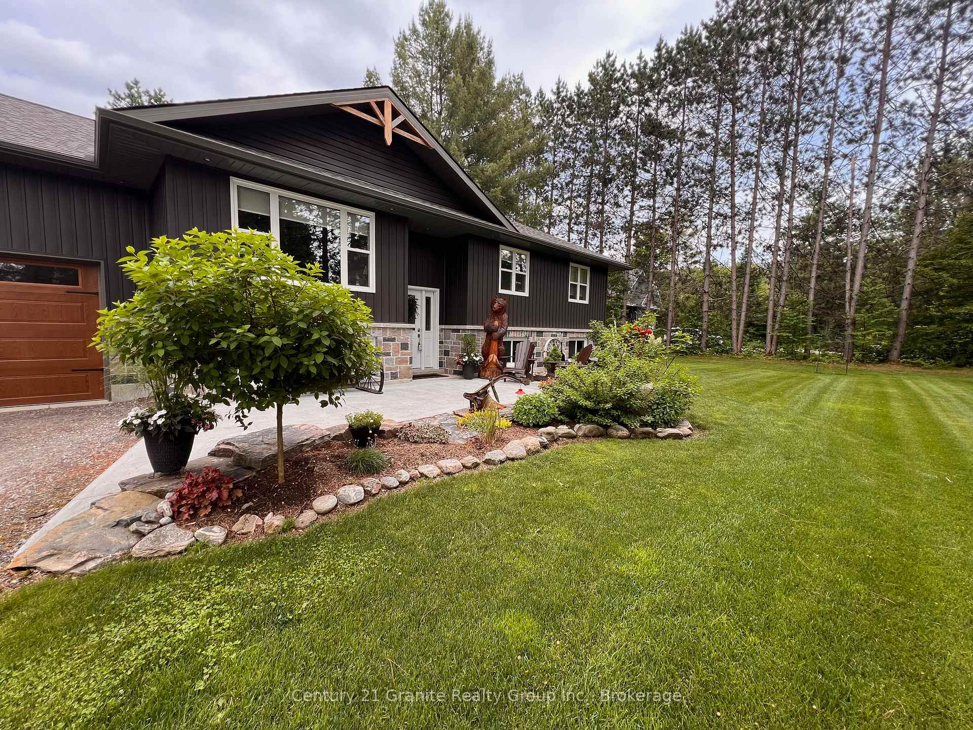 Photo 6 of 460 Bobcaygeon Road, Minden Hills, Anson — HOMEH