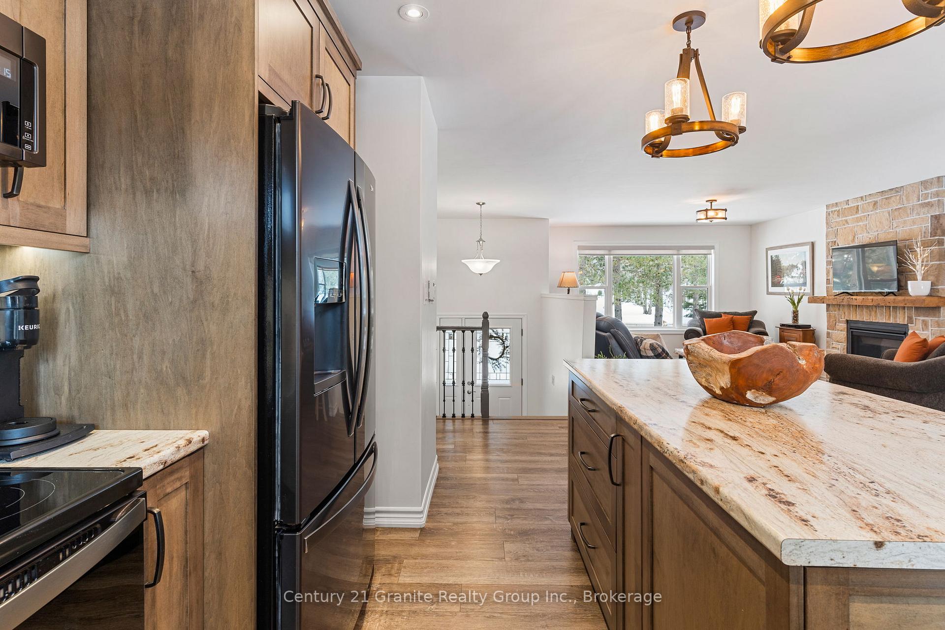 Photo 12 of 460 Bobcaygeon Road, Minden Hills, Anson — HOMEH