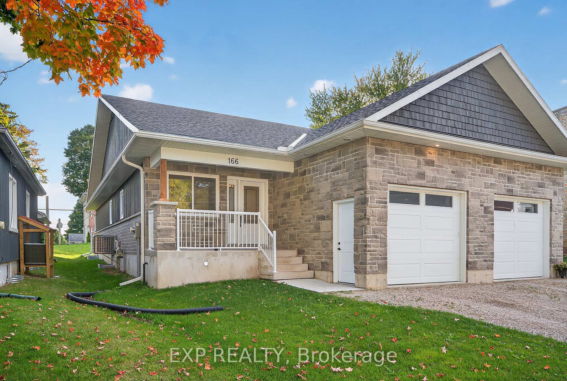 Photo 4 of 166 Webb Street, Minto — HOMEH