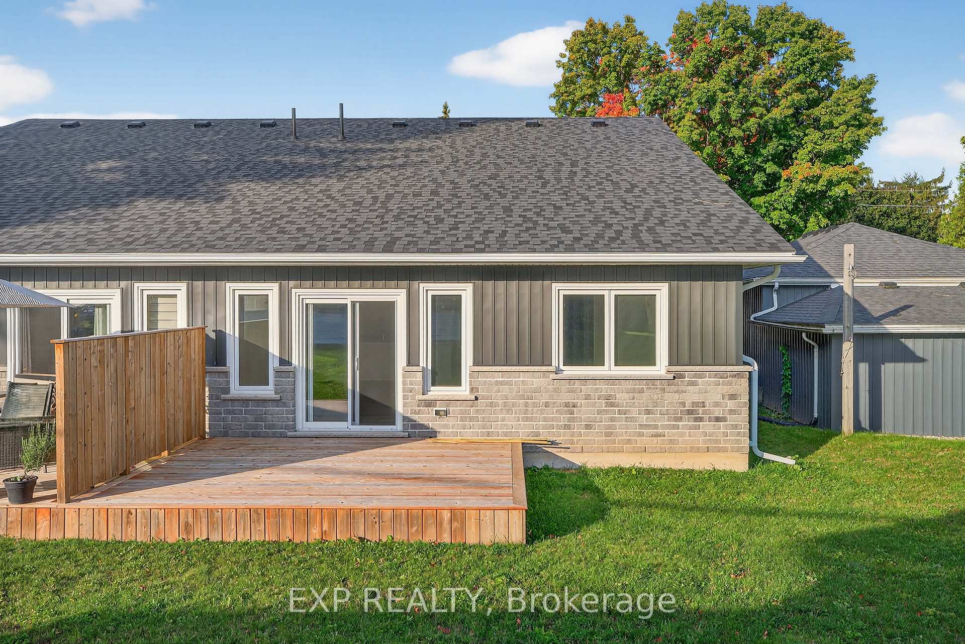Photo 33 of 166 Webb Street, Minto — HOMEH