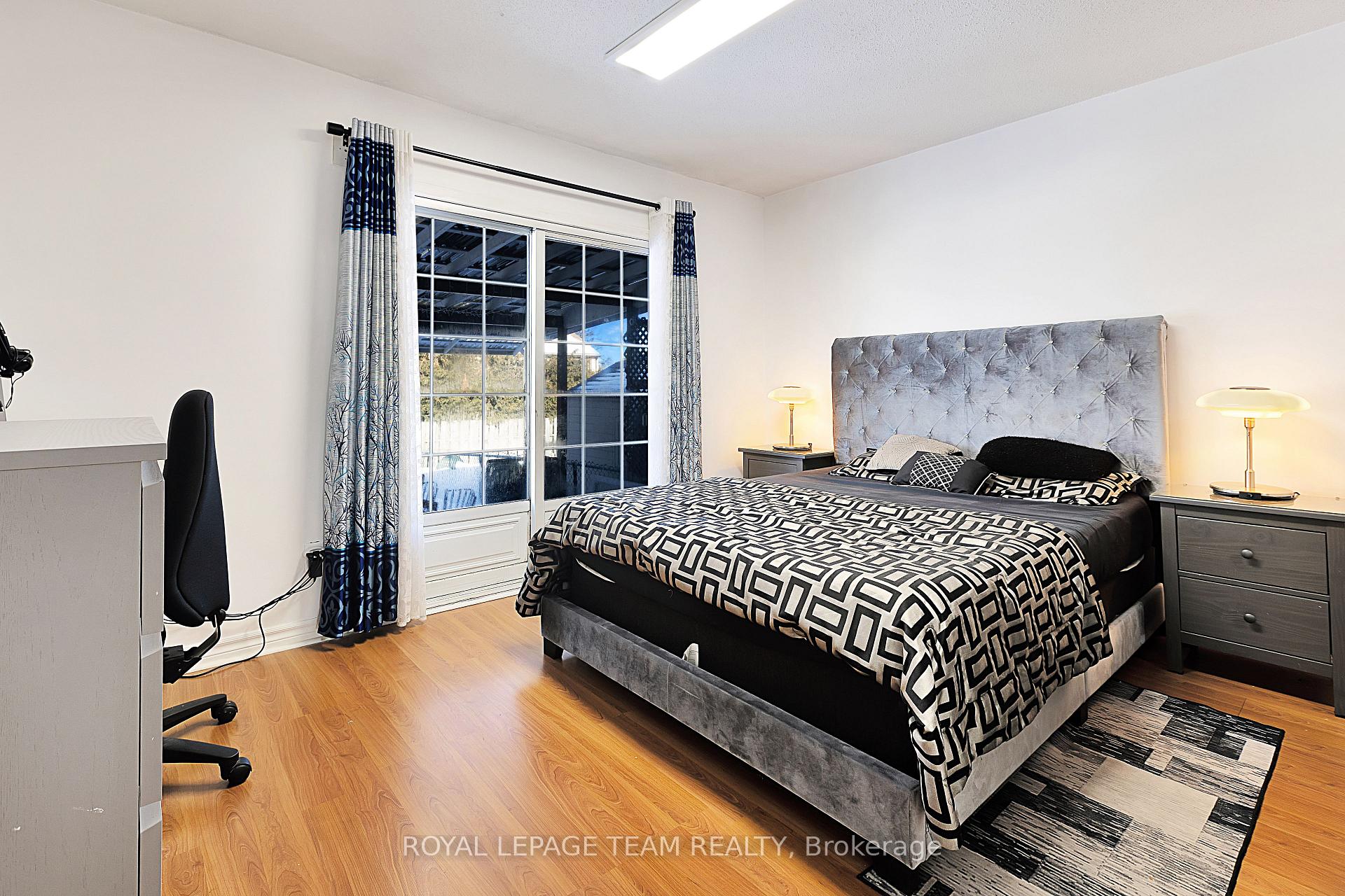 Photo 11 of 58 Binscarth Crescent, Ottawa, Kanata - Glencairn/Hazeldean — HOMEH